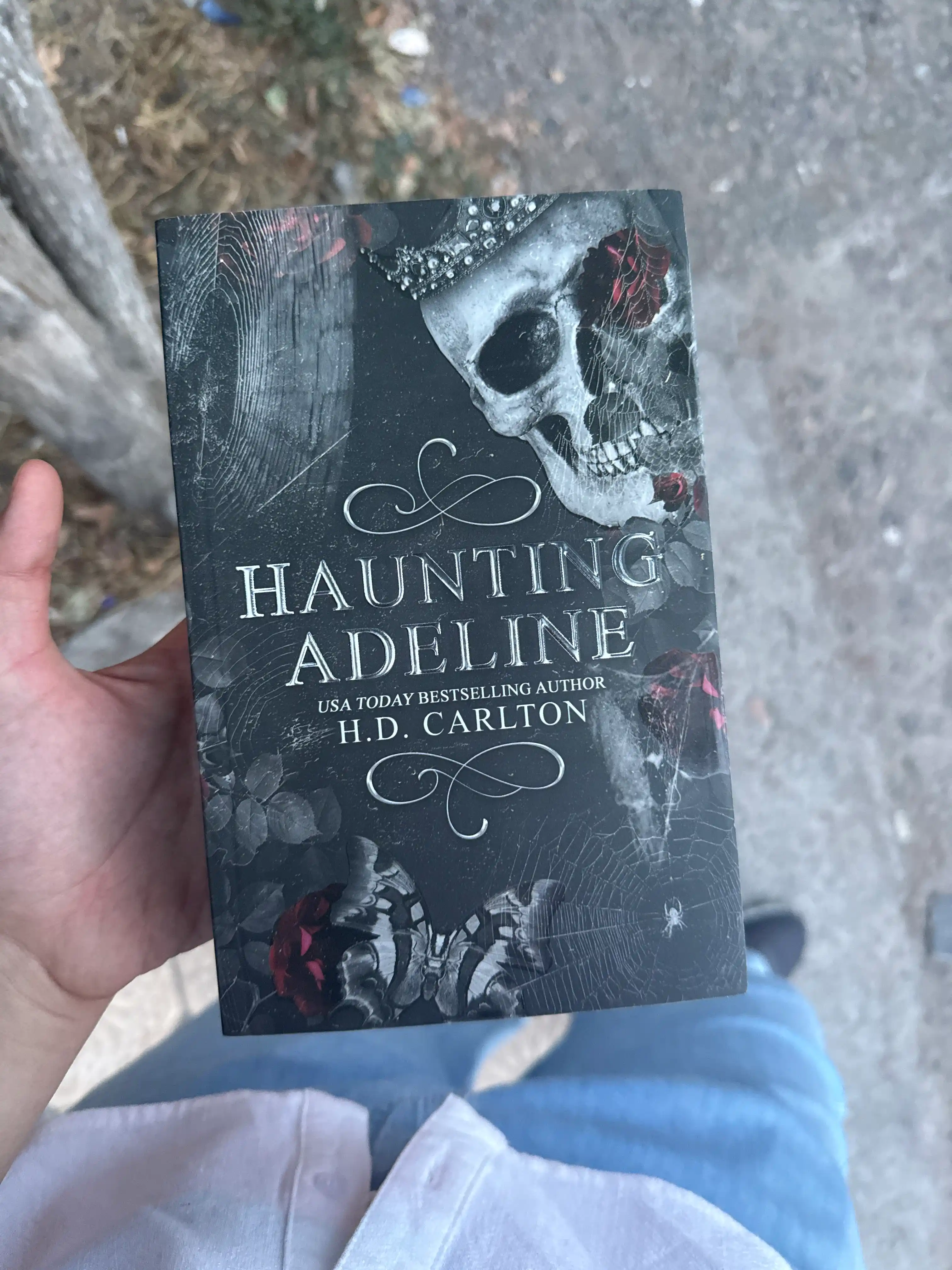 Haunting Adeline. H.D. Carlton