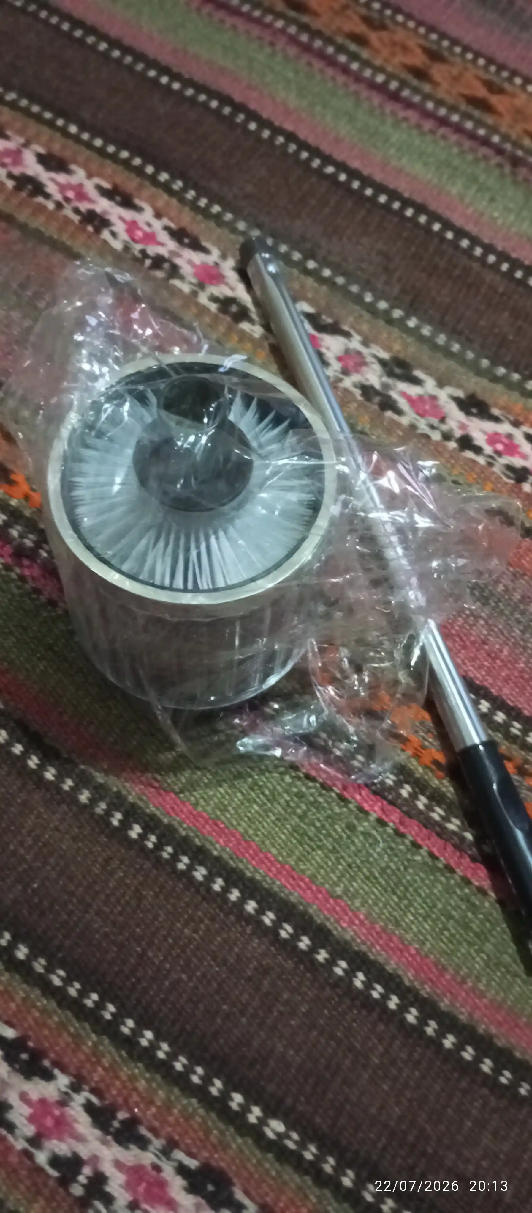 Devoriy tutqichli silikon unitaz qopqog‘i, hojatxona va vannaxona uchun yumshoq cho‘tka