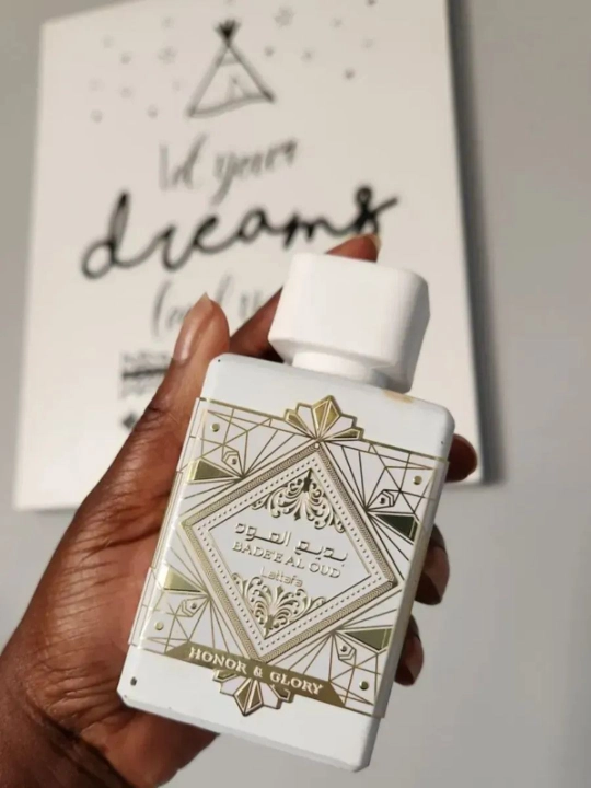 Honor & Glory Bade'e Al Oud Eau de Parfum, теплый и элегантный аромат, 100 мл