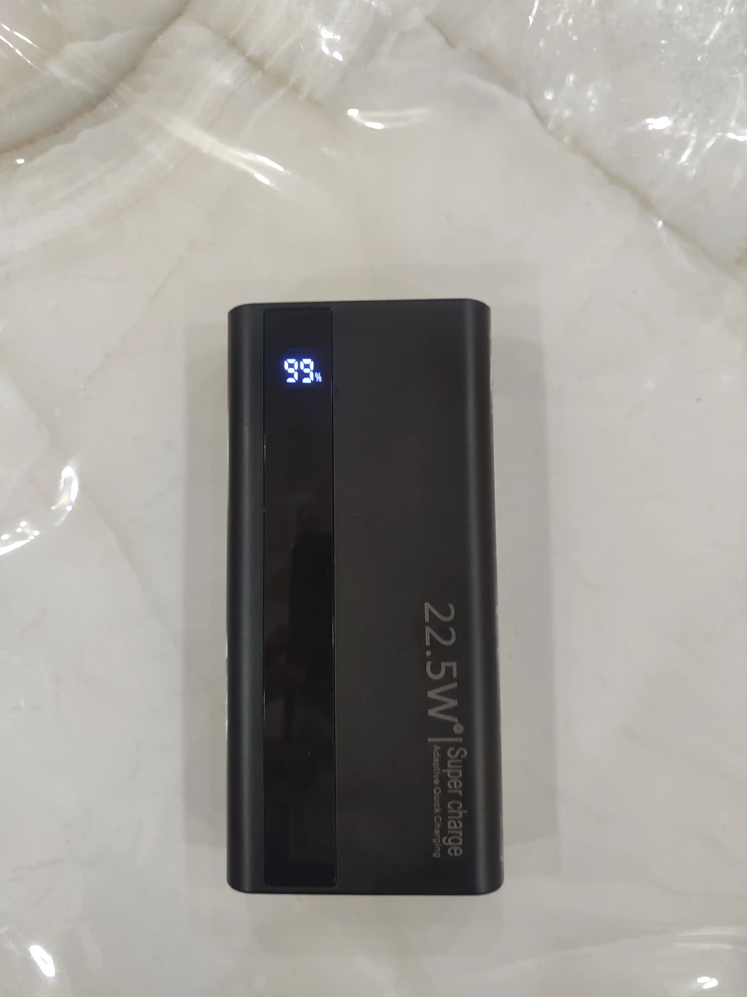 Tashqi akkumulyator 22.5w tezkor quvvat 20000 mA/h 100% sifatli mahsulot