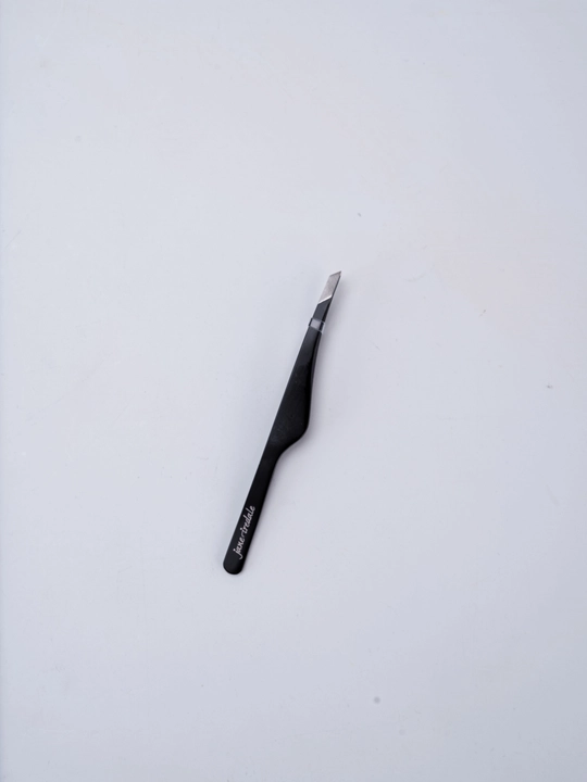 Jane Iredale qosh uchun professional qiya pinset - 