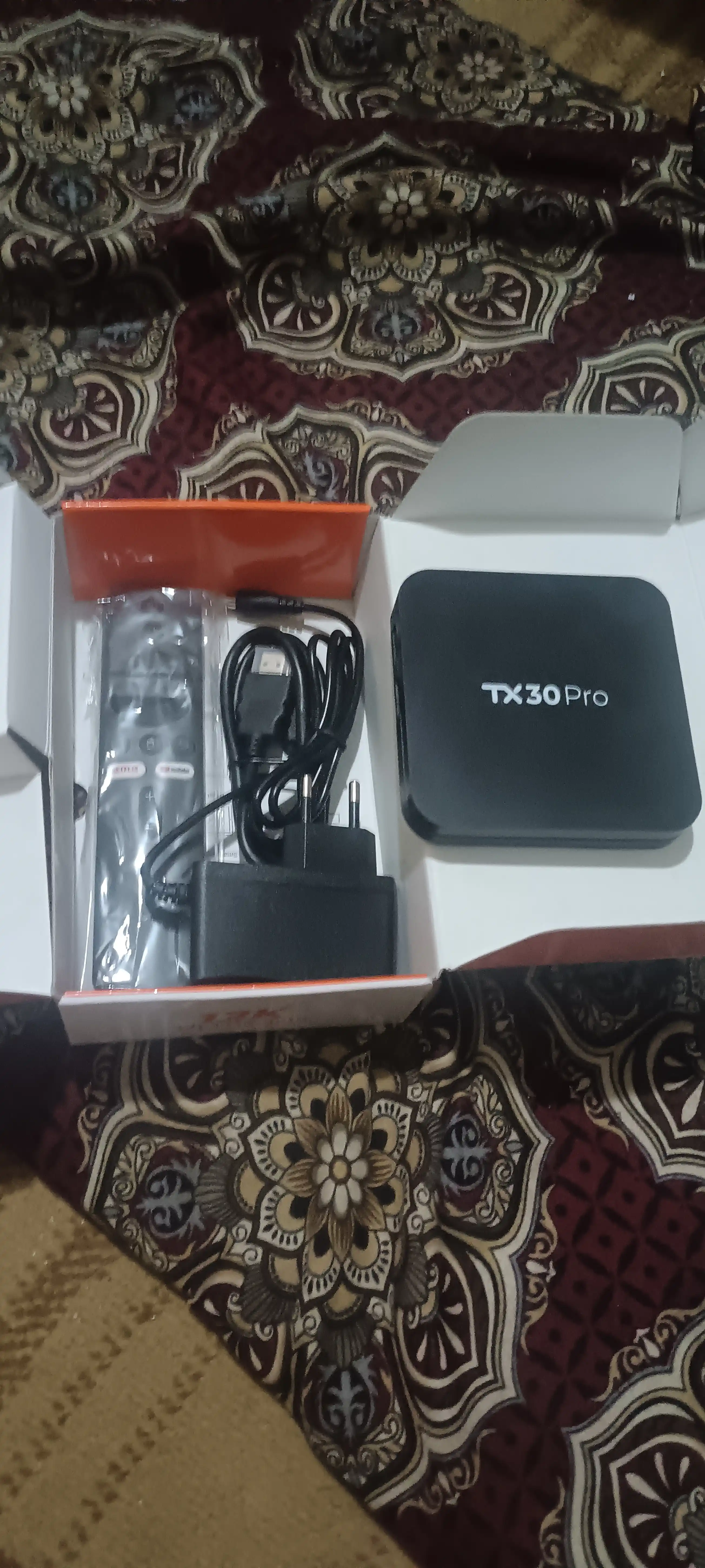 Смарт ТВ приставка P1 4K, Android TV, с голосовым пультом, Wi-Fi 2.4/5 ГГц