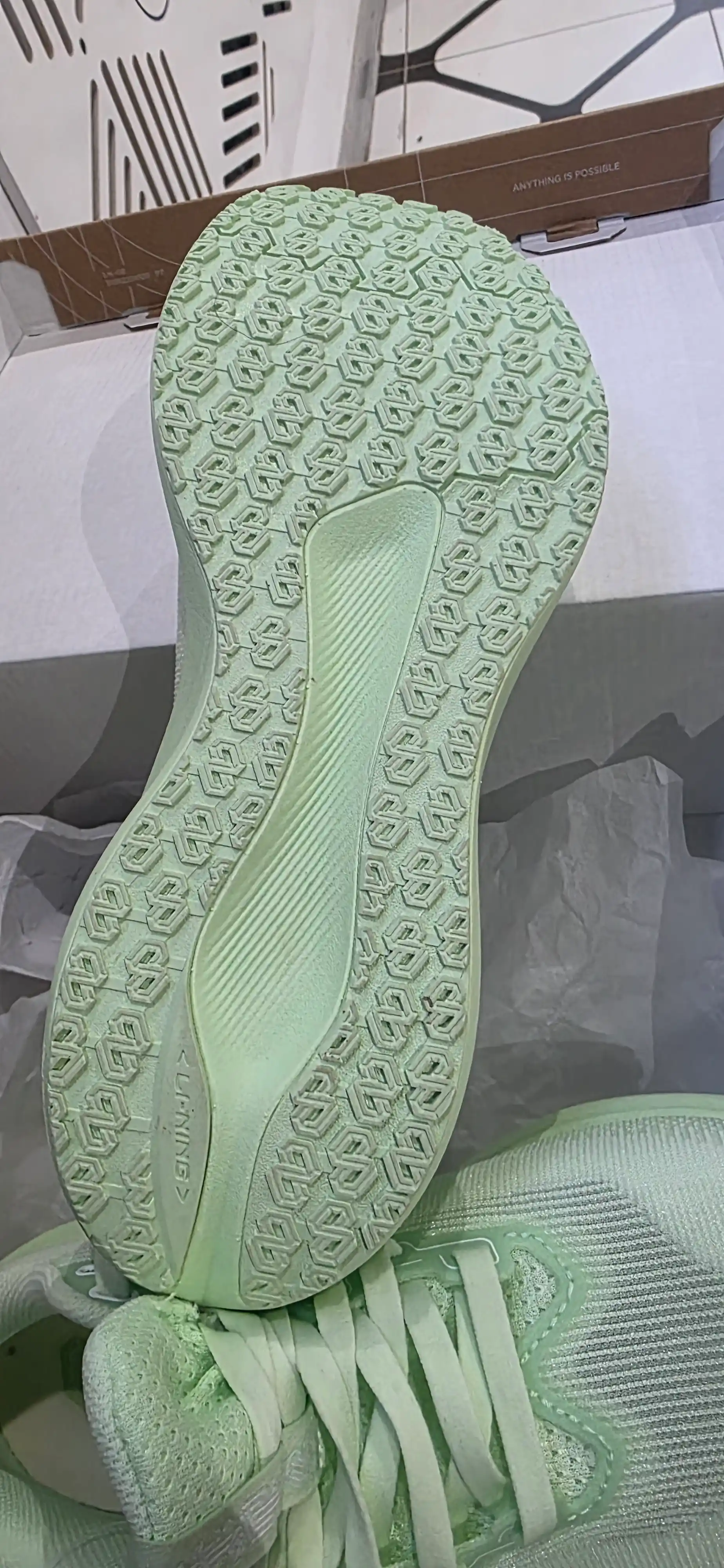 Li-Ning RED HARE 8 ayollar yugurish krossovkalari