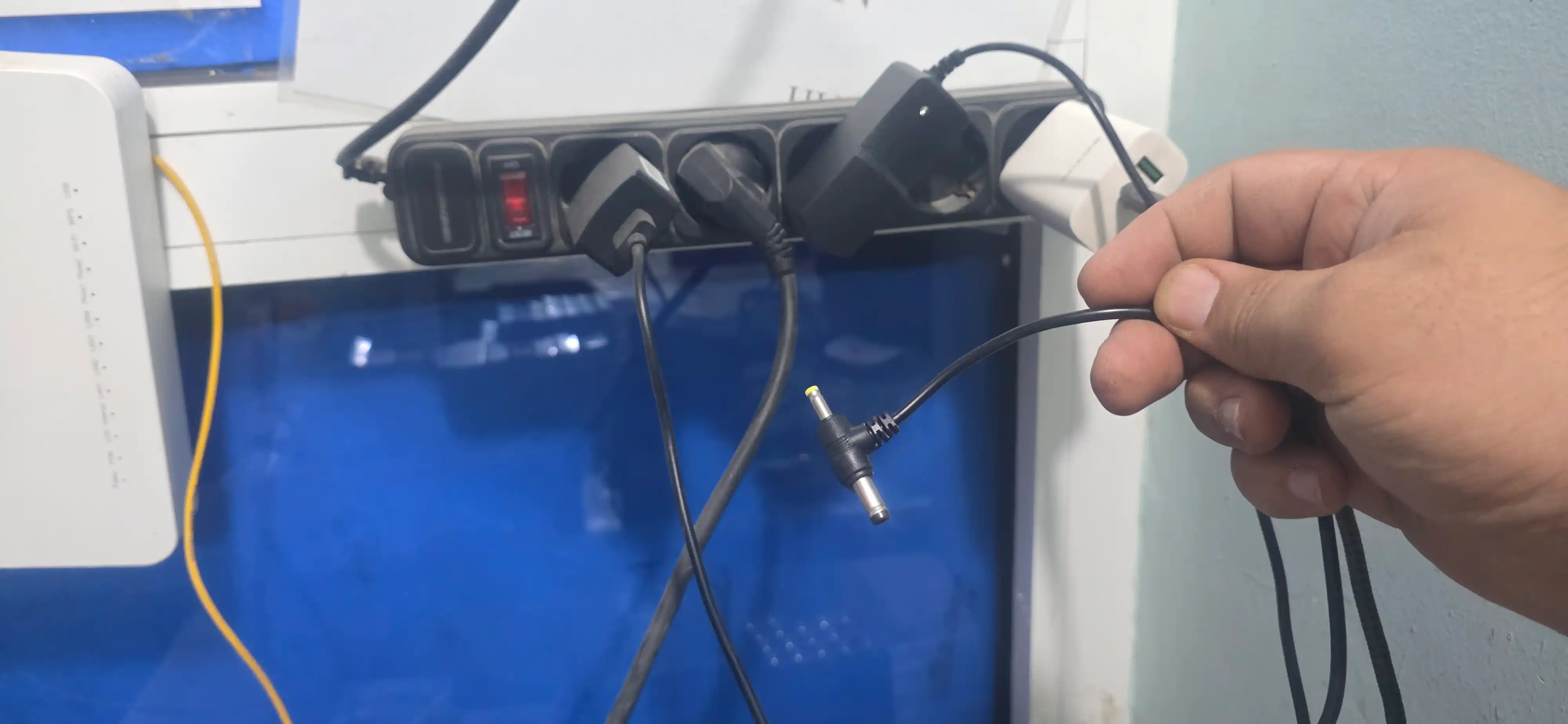 Блок питания, универсальный, для Wi-Fi роутера, весов, ноутбука, приставки, Smart Box 170b