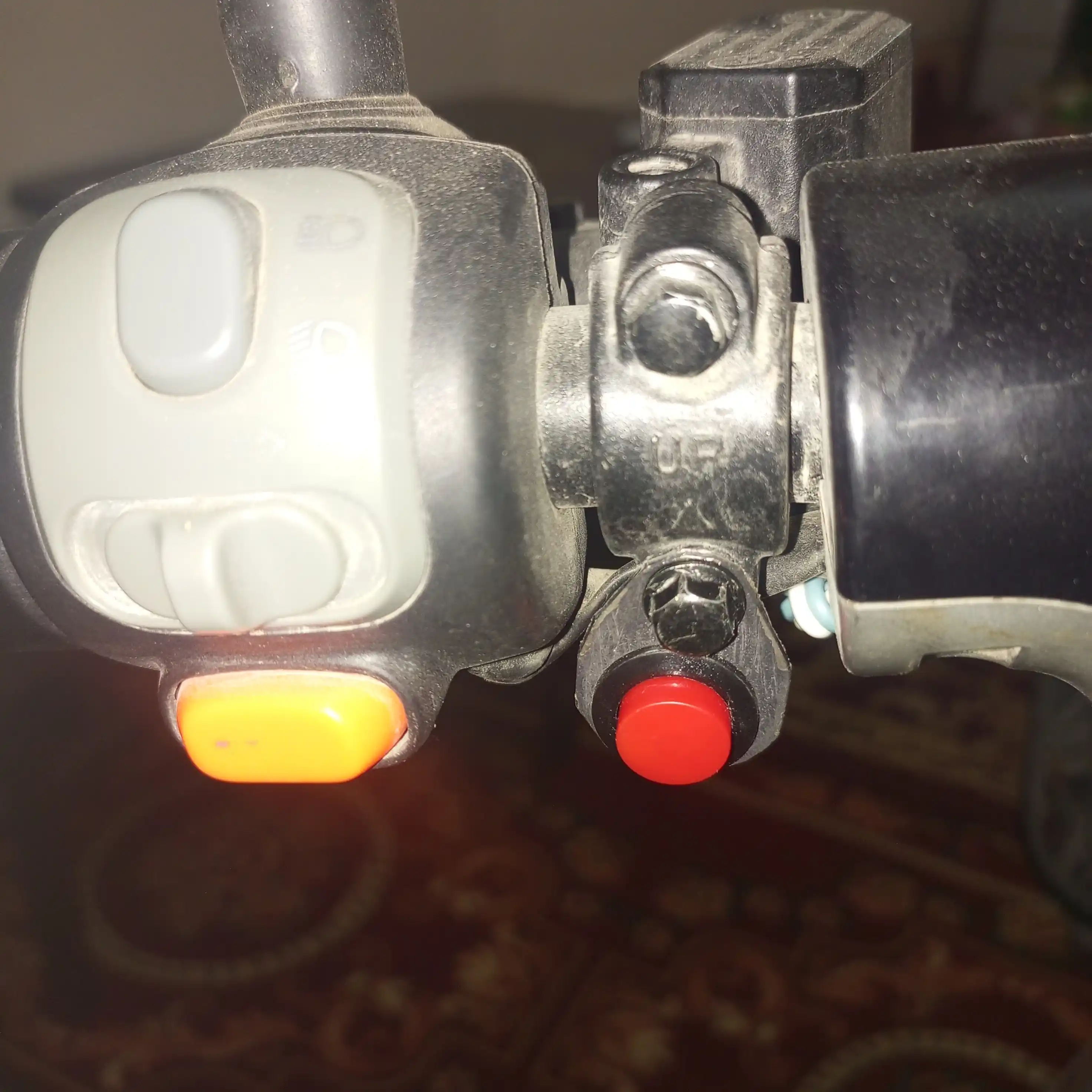 Tugma R13-507 off-(on) qizil (3A 250V)