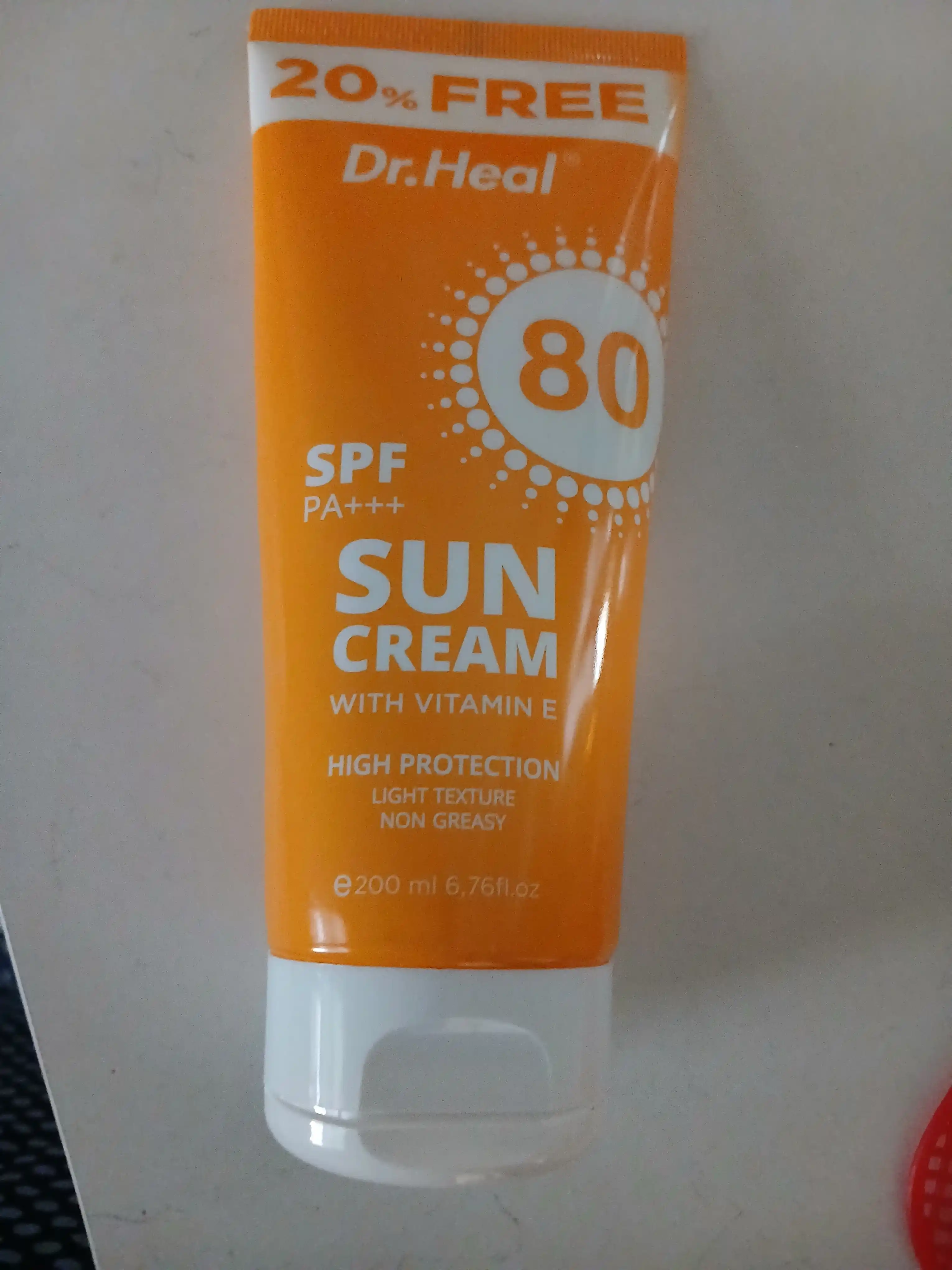 Dr. Heal SPF 80 PA+++ quyoshdan himoya kremi, E vitamini va kokos moyi, 200 ml