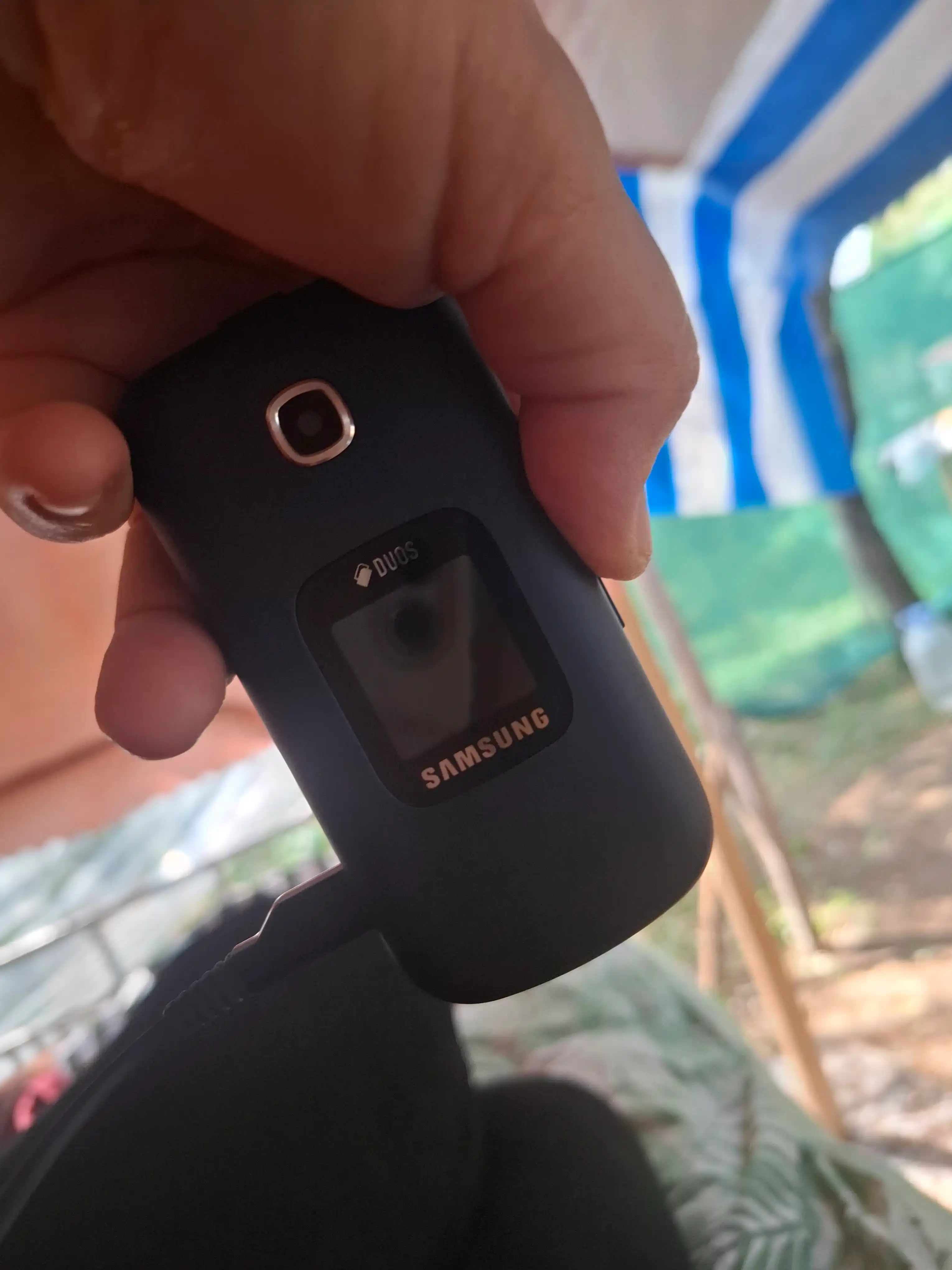 Кнопочный телефон Samsung Gusto 3 GM-B311V