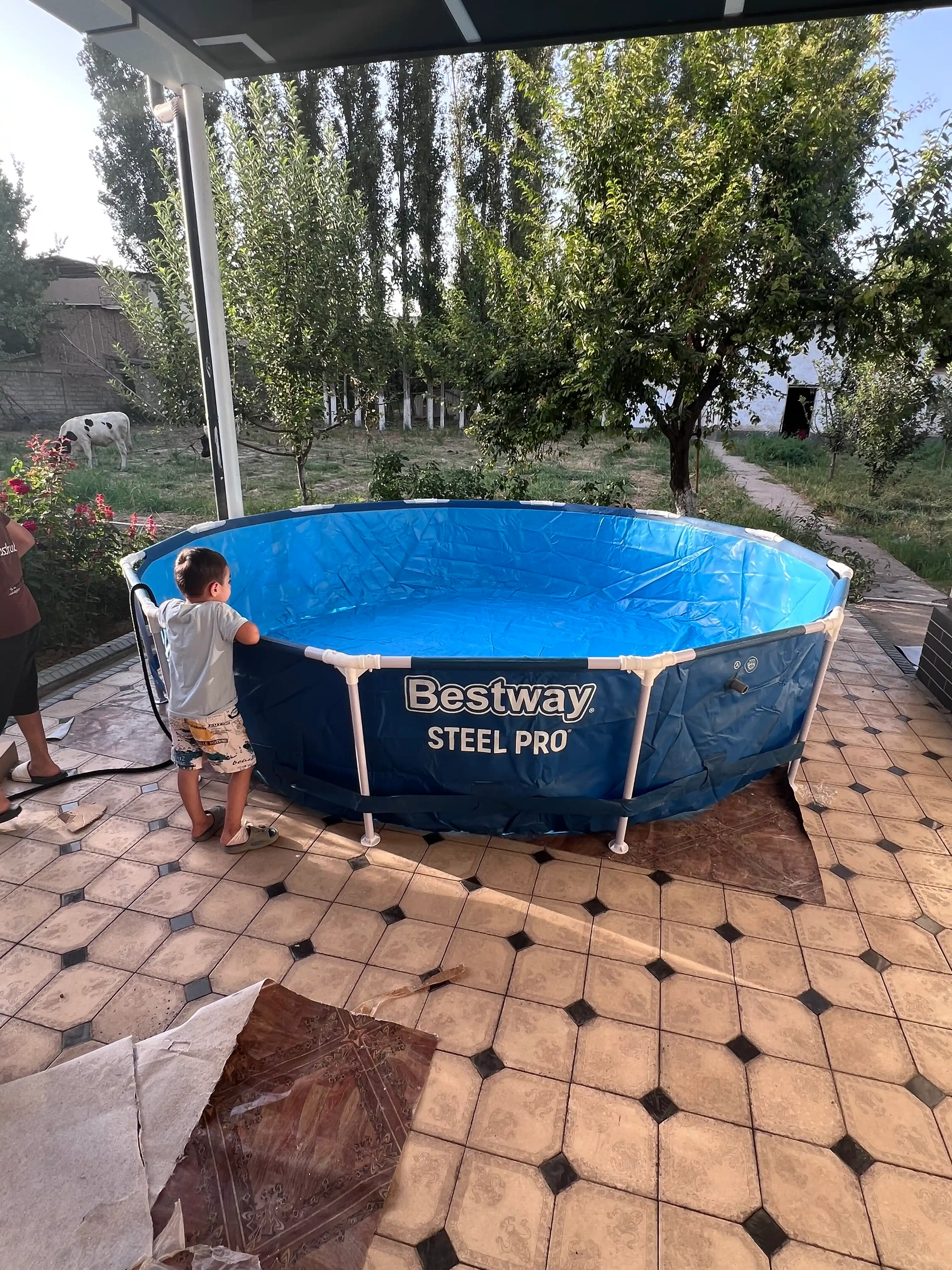 Bestway Steel Pro karkasli basseyni, 1200 litr - 10220 litr, ishonchli, butun oila uchun