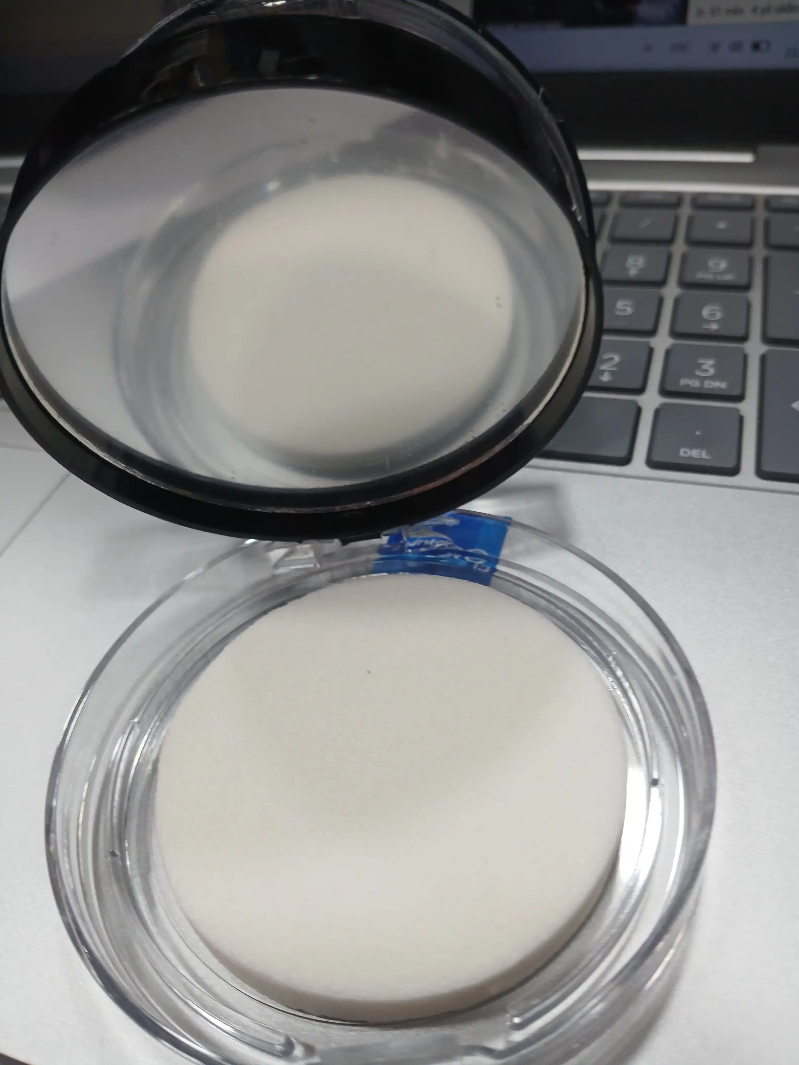 Пудра для лица Nuobeier SPF 20 / Emelie, прессованная, матовый эффект