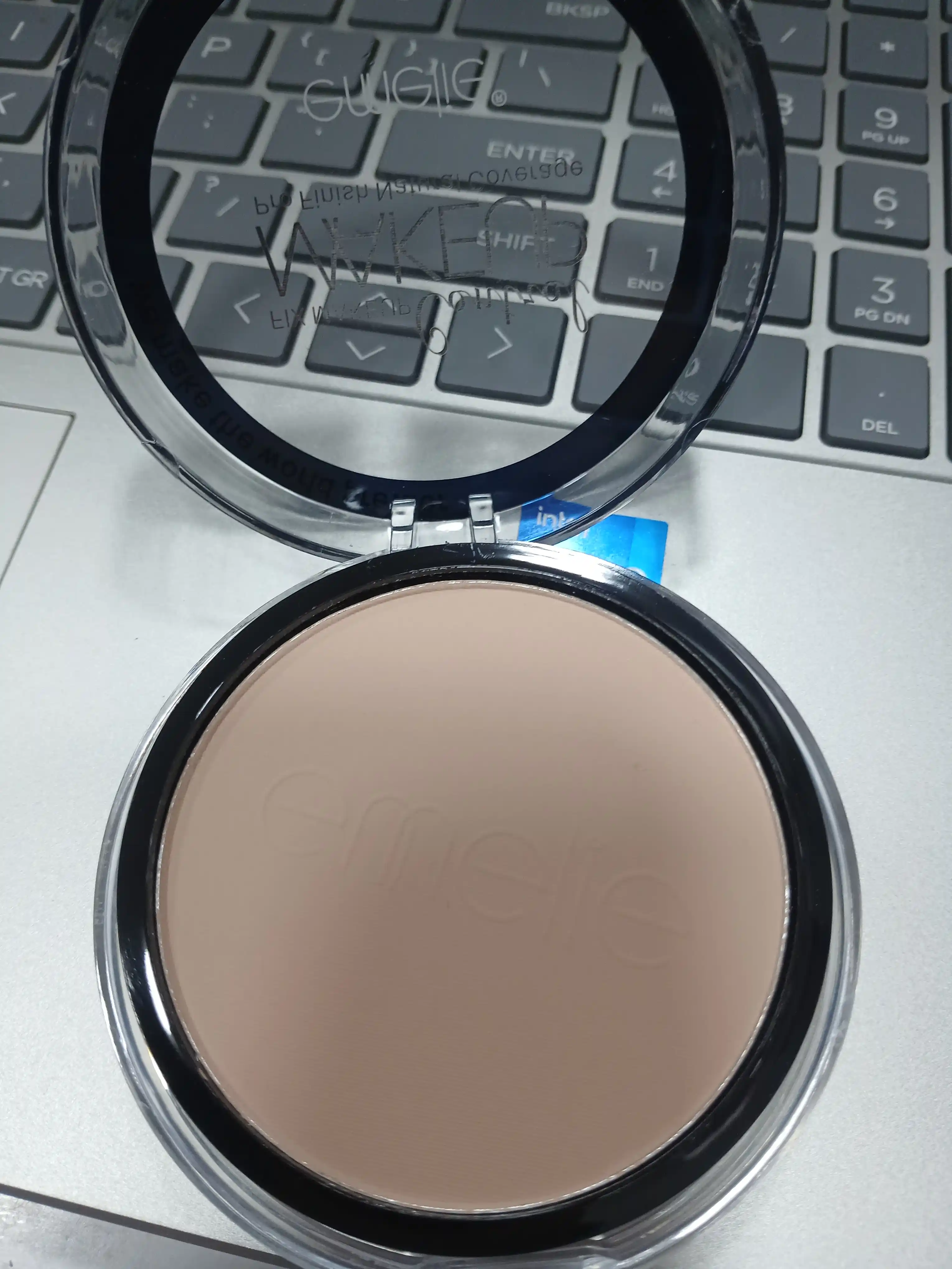 Пудра для лица Nuobeier SPF 20 / Emelie, прессованная, матовый эффект
