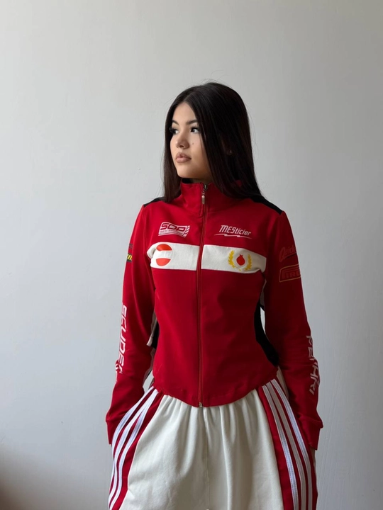 Ayollar uchun dvoykalar: oversize sport kiyimlari va kostyum shim