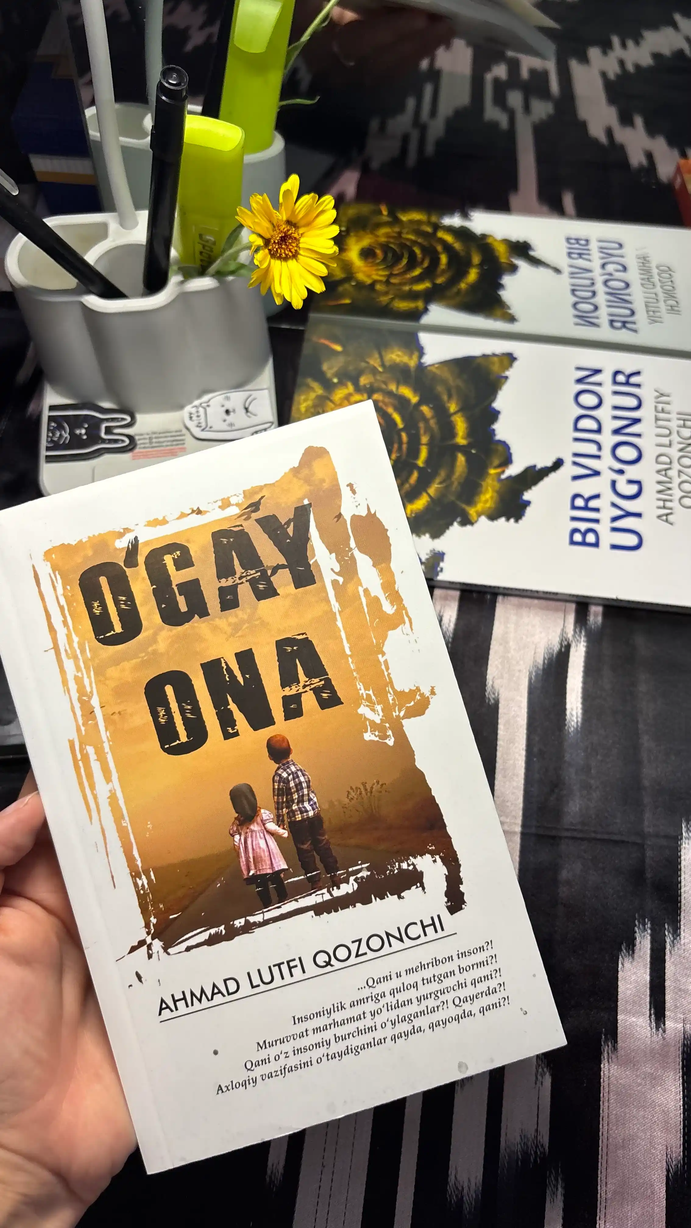 O'gay ona, Bir vijdon uyg'onur, Ahmad Lutfiy Qozonchi