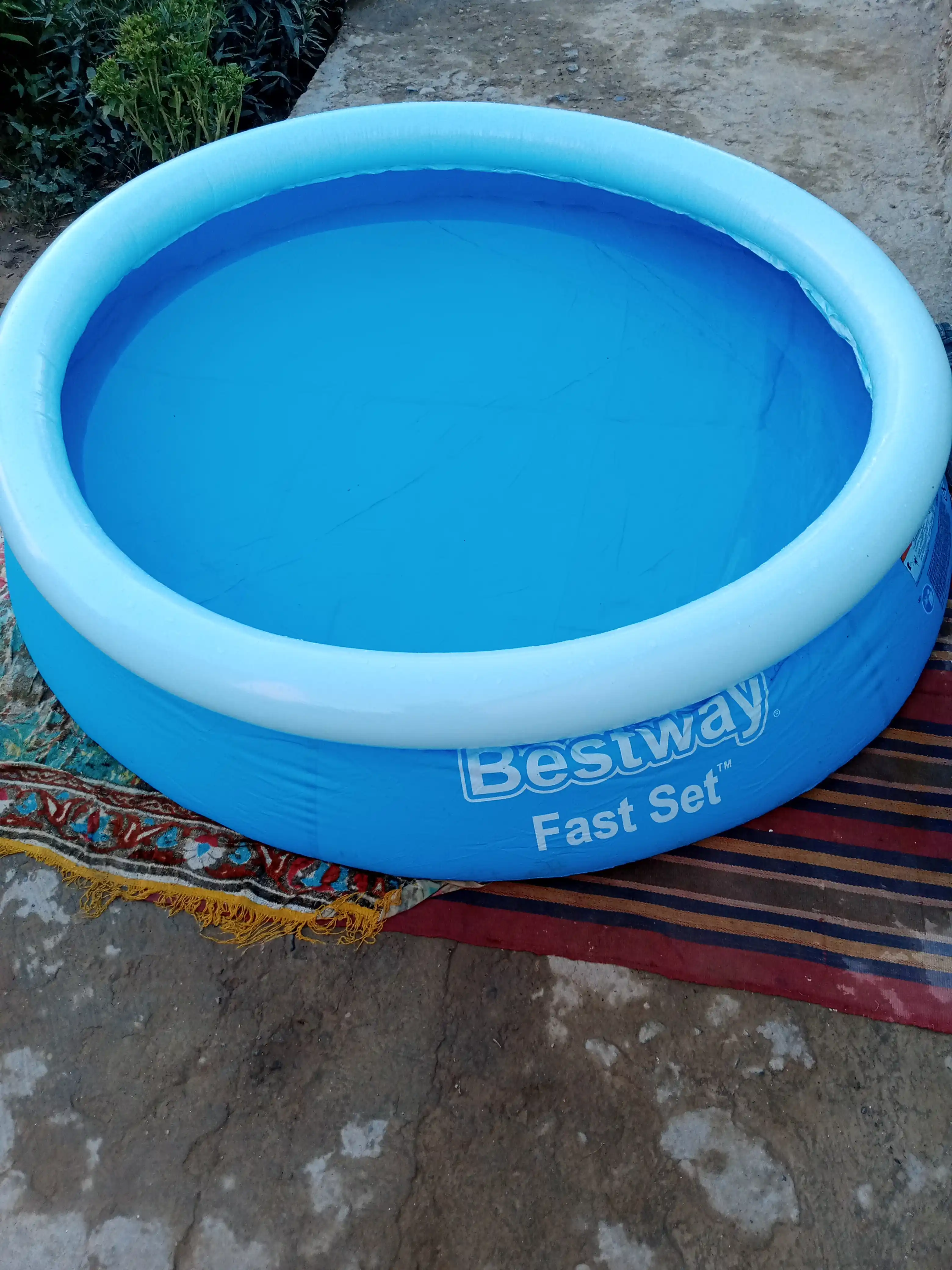 Bestway Fast Set puflanadigan basseyni, 940-5377 litr, bolalar va kattalar uchun, mustahkam PVXdan 