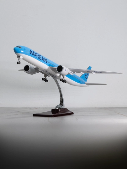 Boeing 777 samolyoti modeli, Korean Air, 47 sm, shassi, shaffof oynalar, taglik - 