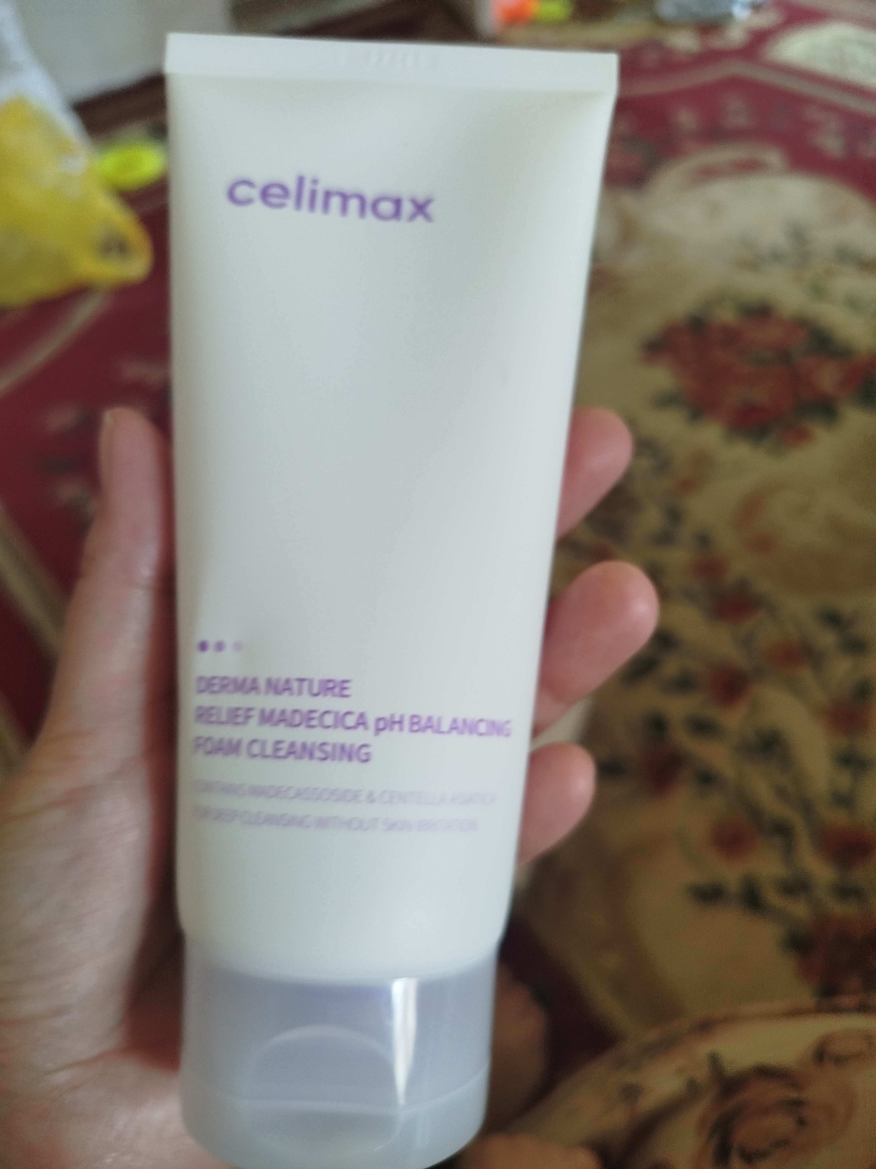 Celimax Centella va Madecassoside bilan pH muvozanatli yuz yuvish ko‘pigi