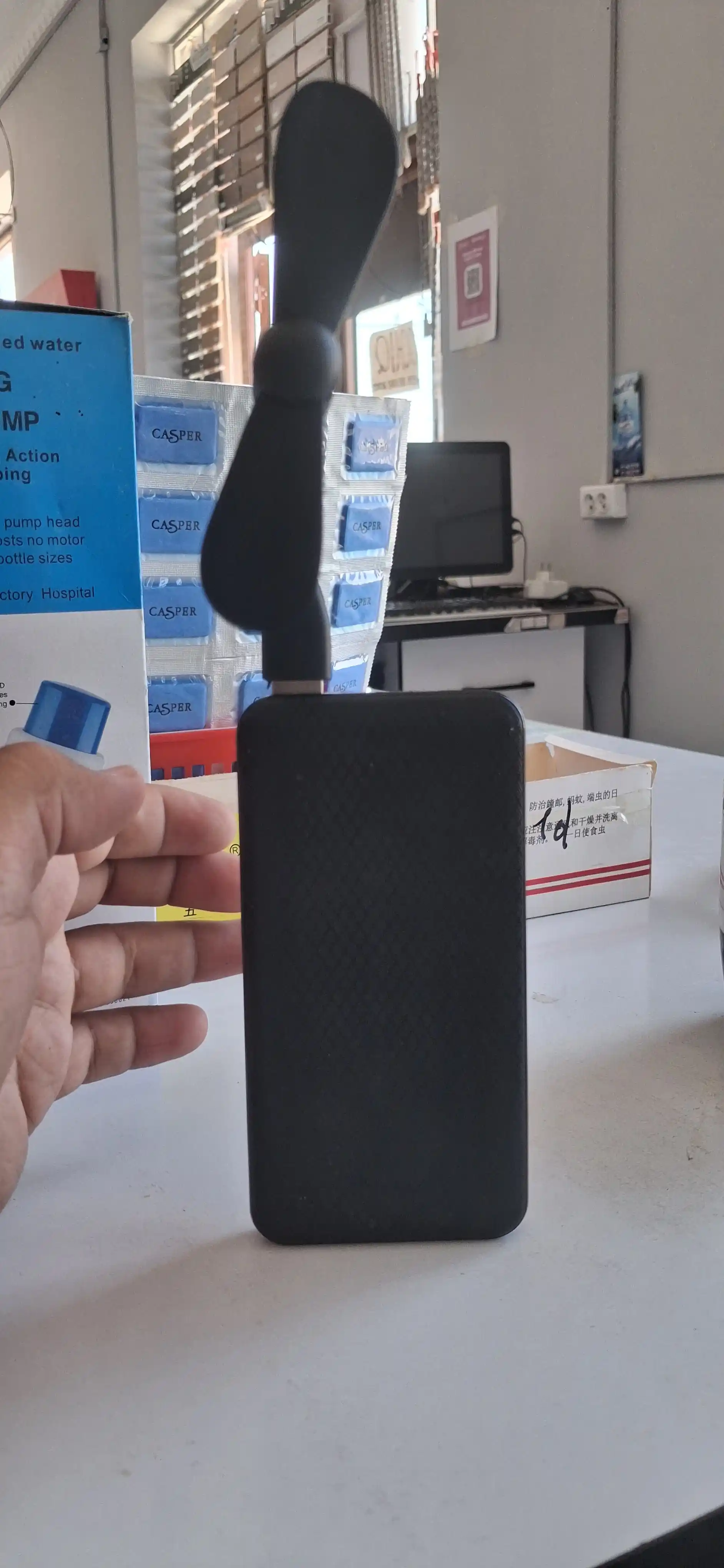 Telefon uchun USB mini ventilyator, portativ, qora rangli, parrakli