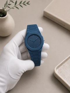 Синий
