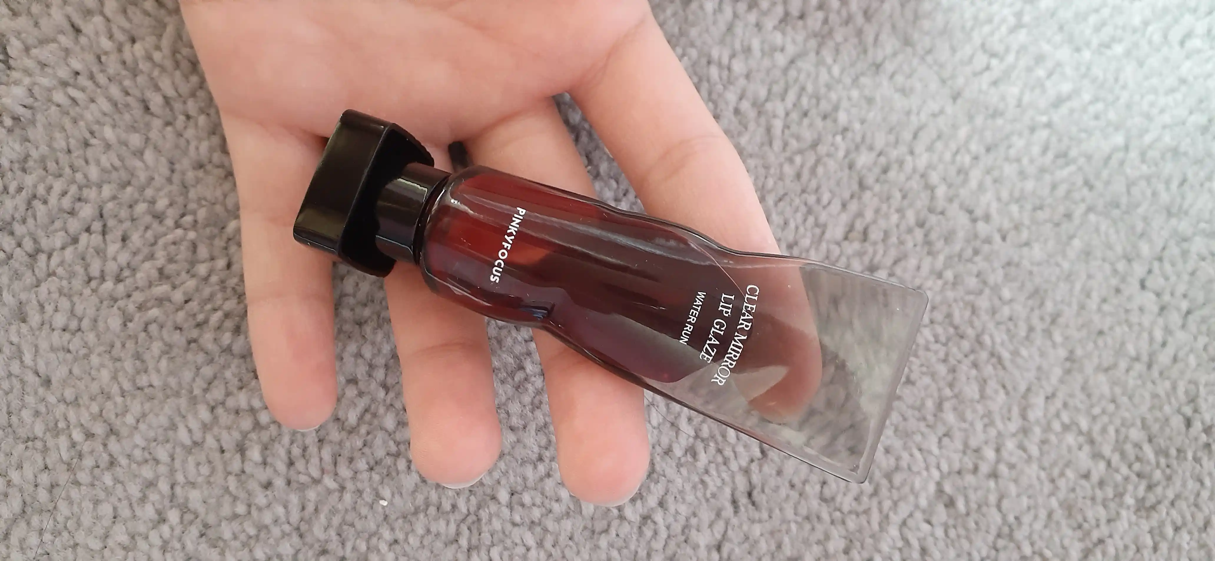 Lab uchun suyuq lab bo‘yog‘i-tint, "pomada" lak effekti, ko‘zgu yaltiroq jilo, 6 xil rang
