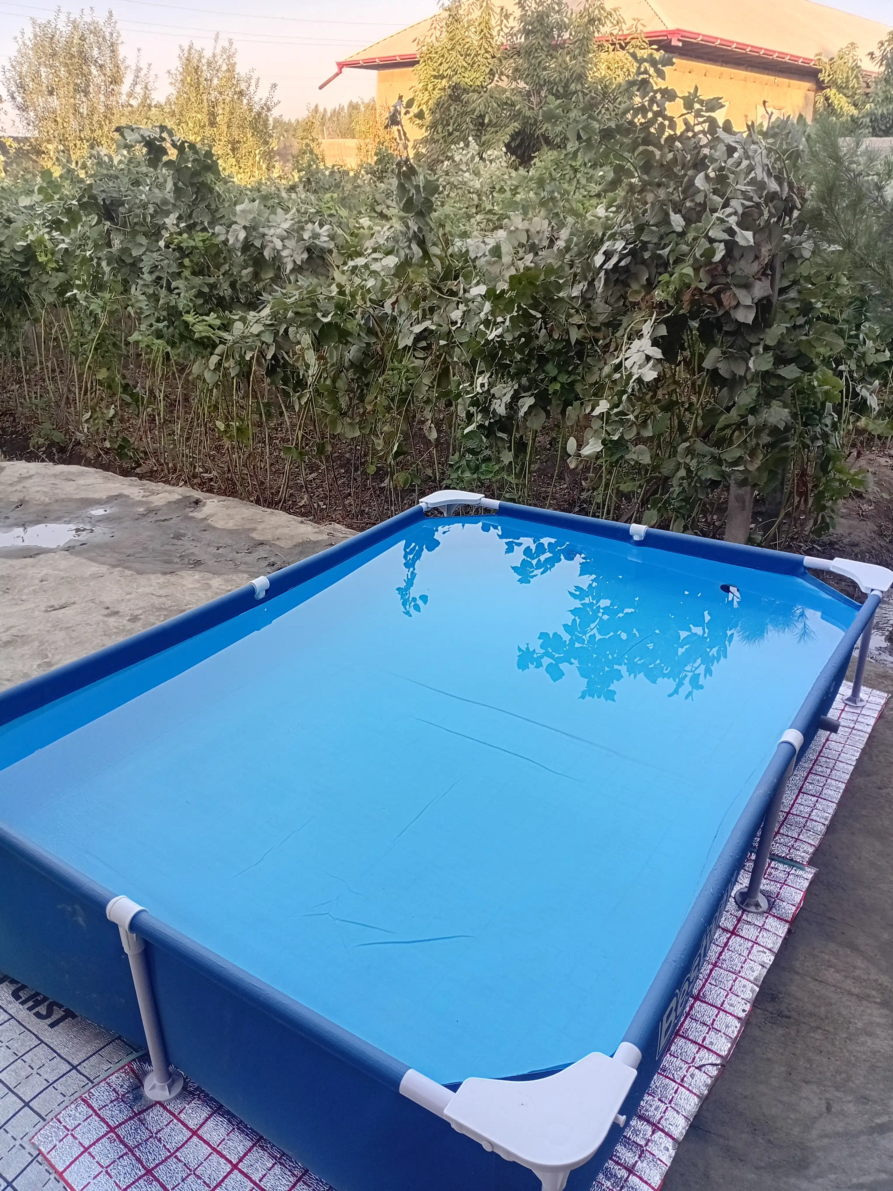Bestway 56401 karkasli basseyn, to‘g‘ri burchakli, 1200 l, uch qatlamli PVX