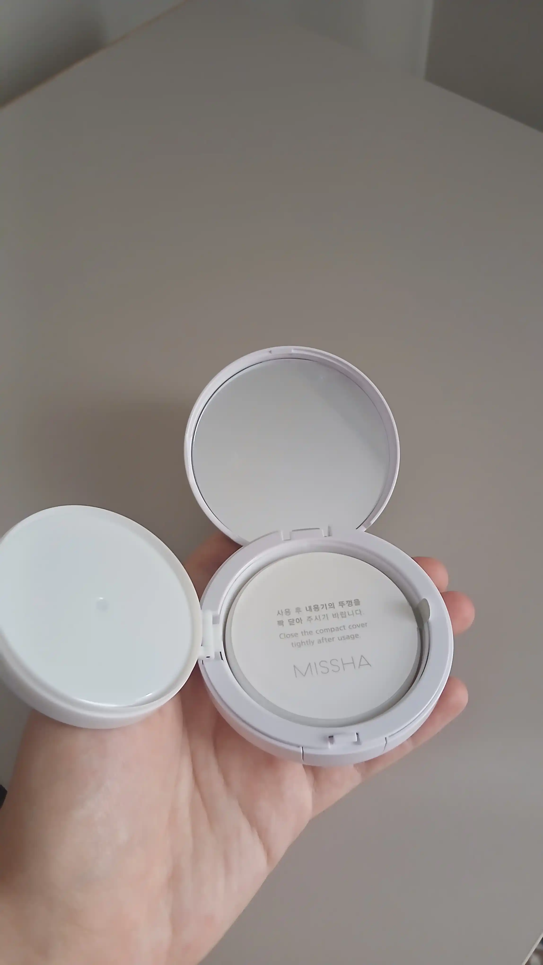 Namlovchi tonal yostiqcha Missha Magic Cushion Moist Up SPF50+ PA+++