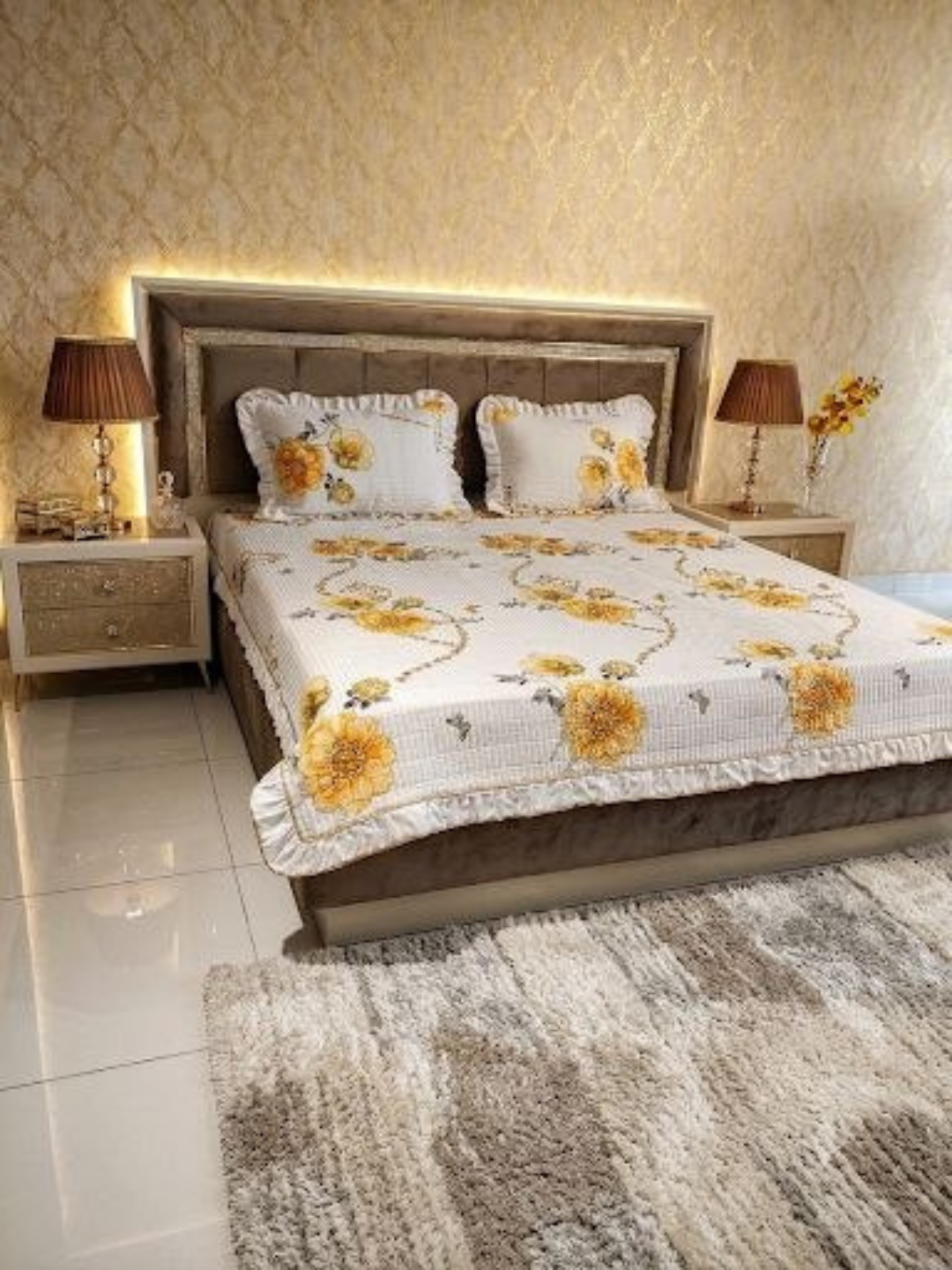 Yozgi ko'rpa to'plami 200×220 sm, yostiq jildlari bilan, yengil va qulay - 
