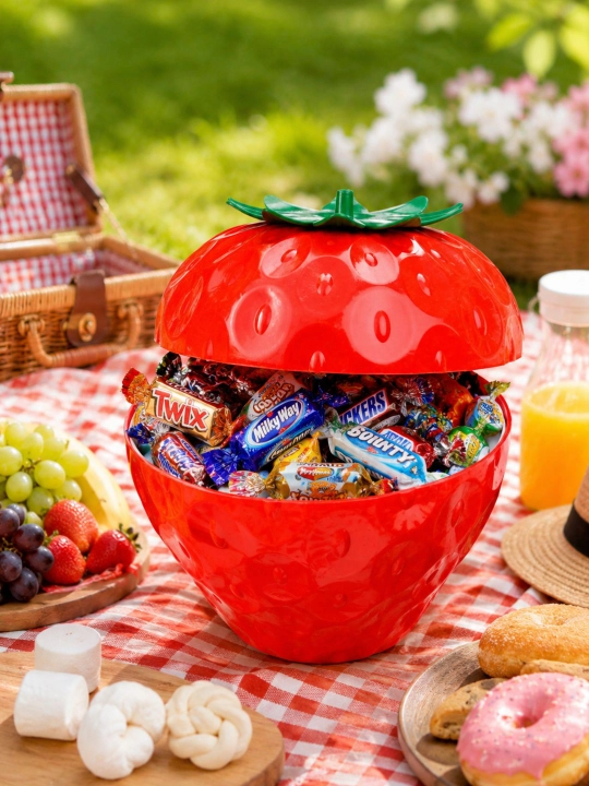 Чаша пластиковая с крышкой