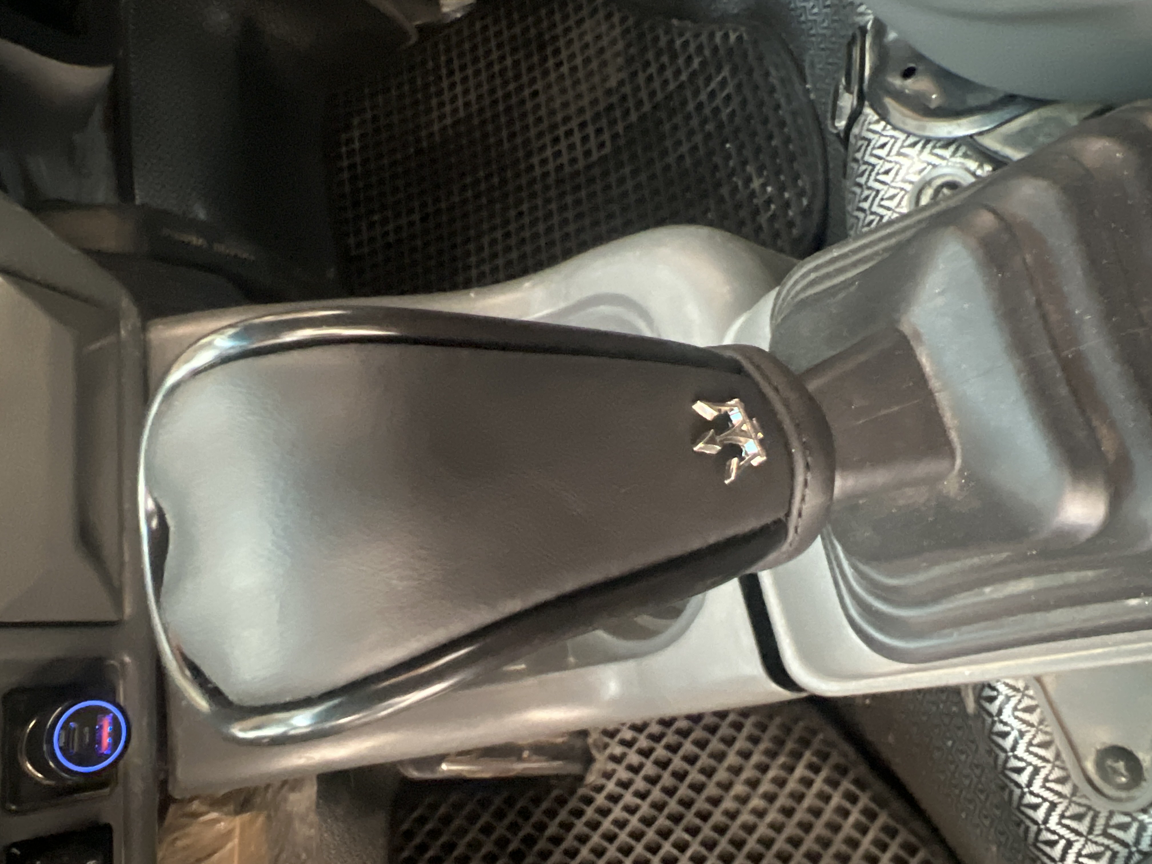 Tezlik uzatish richagi uchun chexol, eko-teri, Spark, Cobalt, Matiz, Damas, Nexia 3