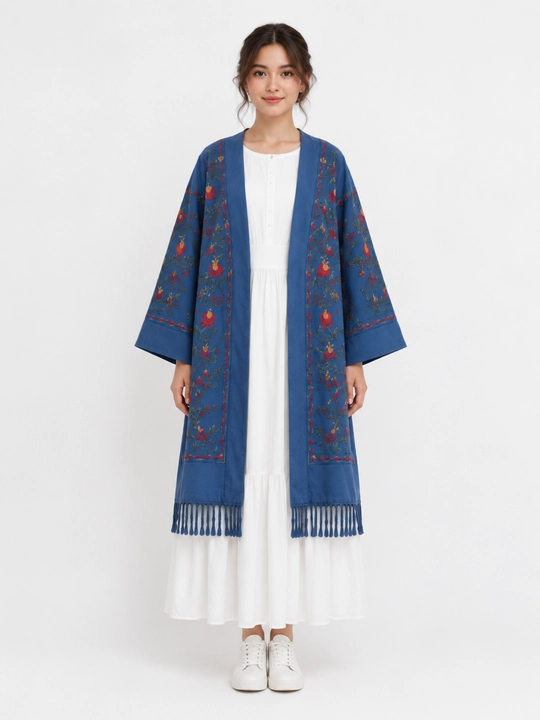 Ayollar uchun ko‘k kashtali kardigan, kimono uslub, uzun kardigan, premium, zamonaviy - 