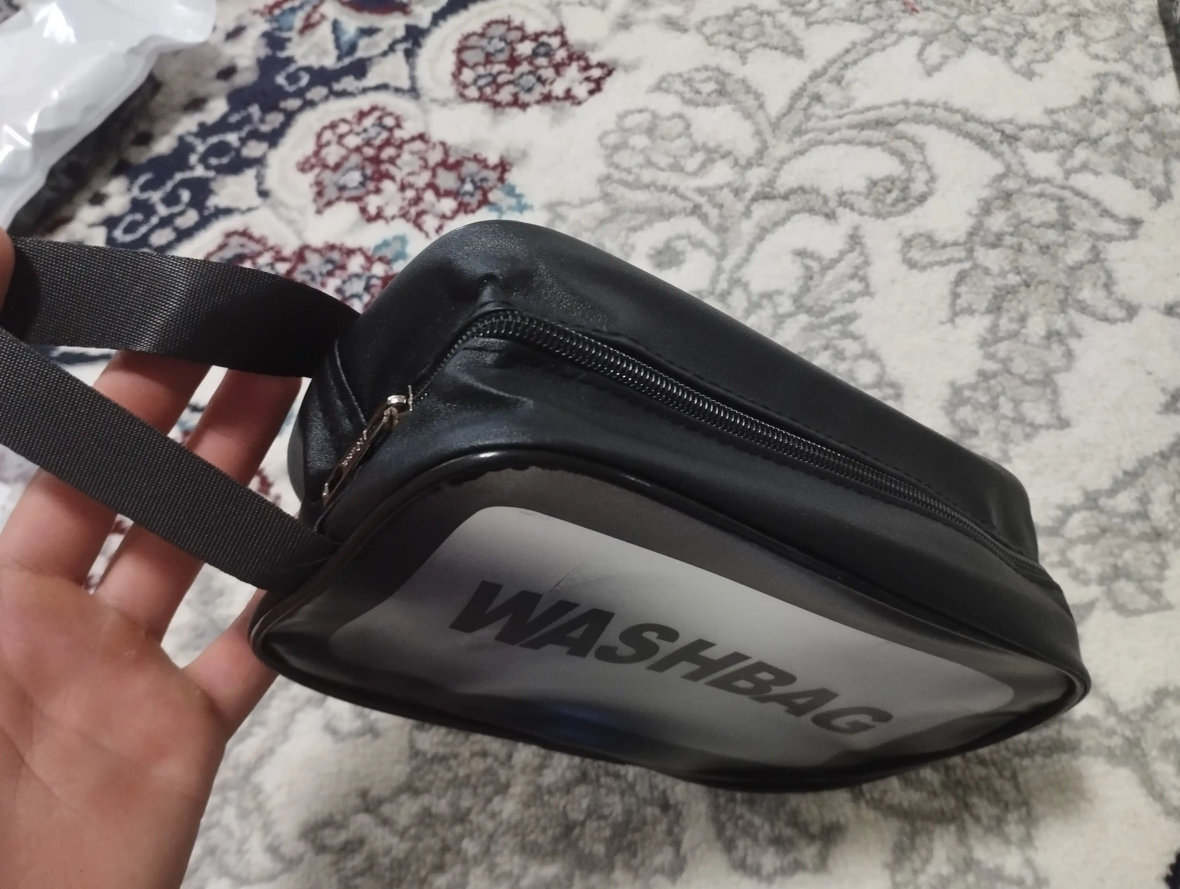 “WASHBAG” 4 xil o‘lchamli va 4 rangli suv o‘tkazmaydigan kosmetik sumkalar (PVX-neylon)