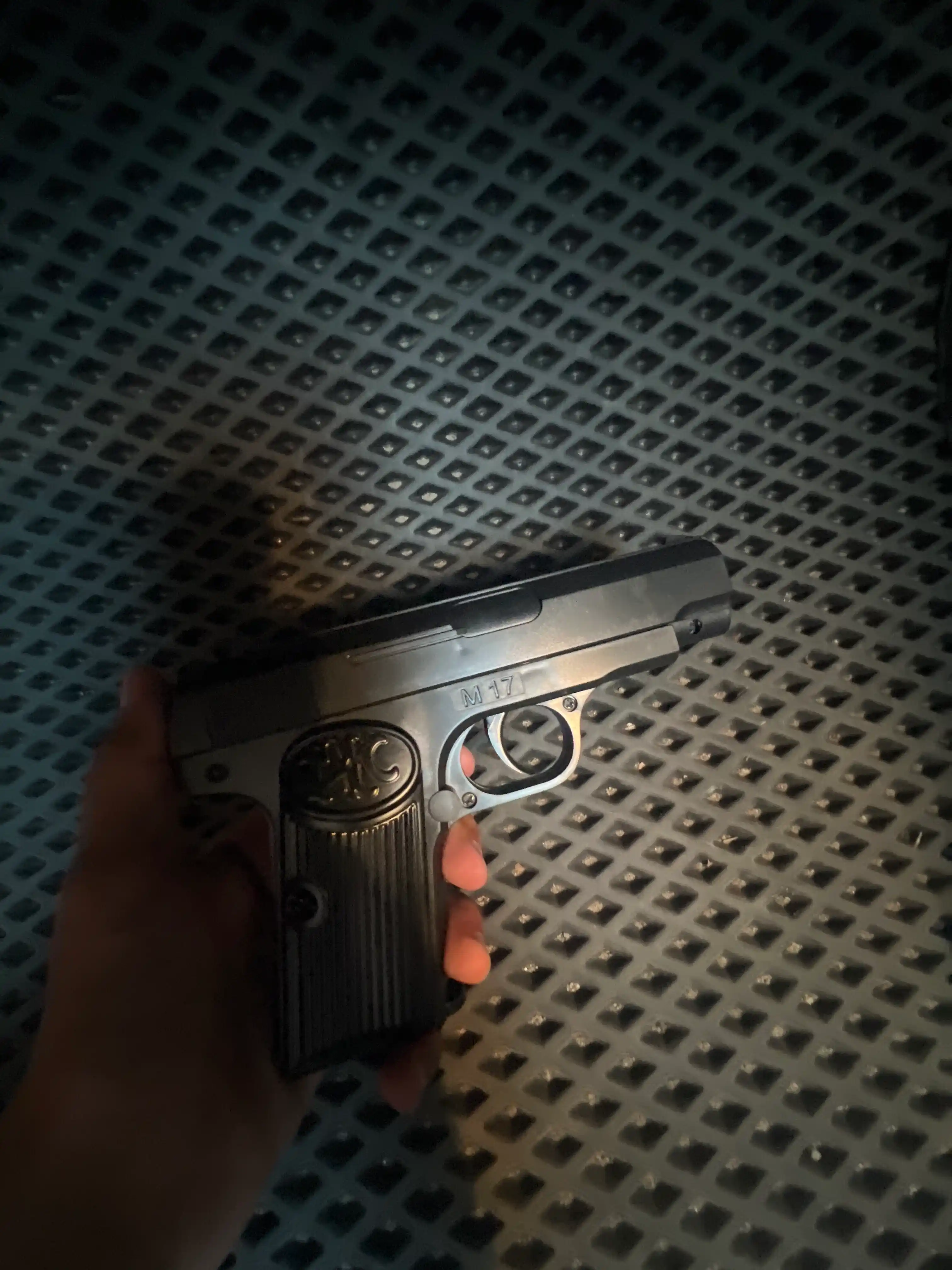 Игрушечный пистолет M17, металлический корпус, пульки 6 мм