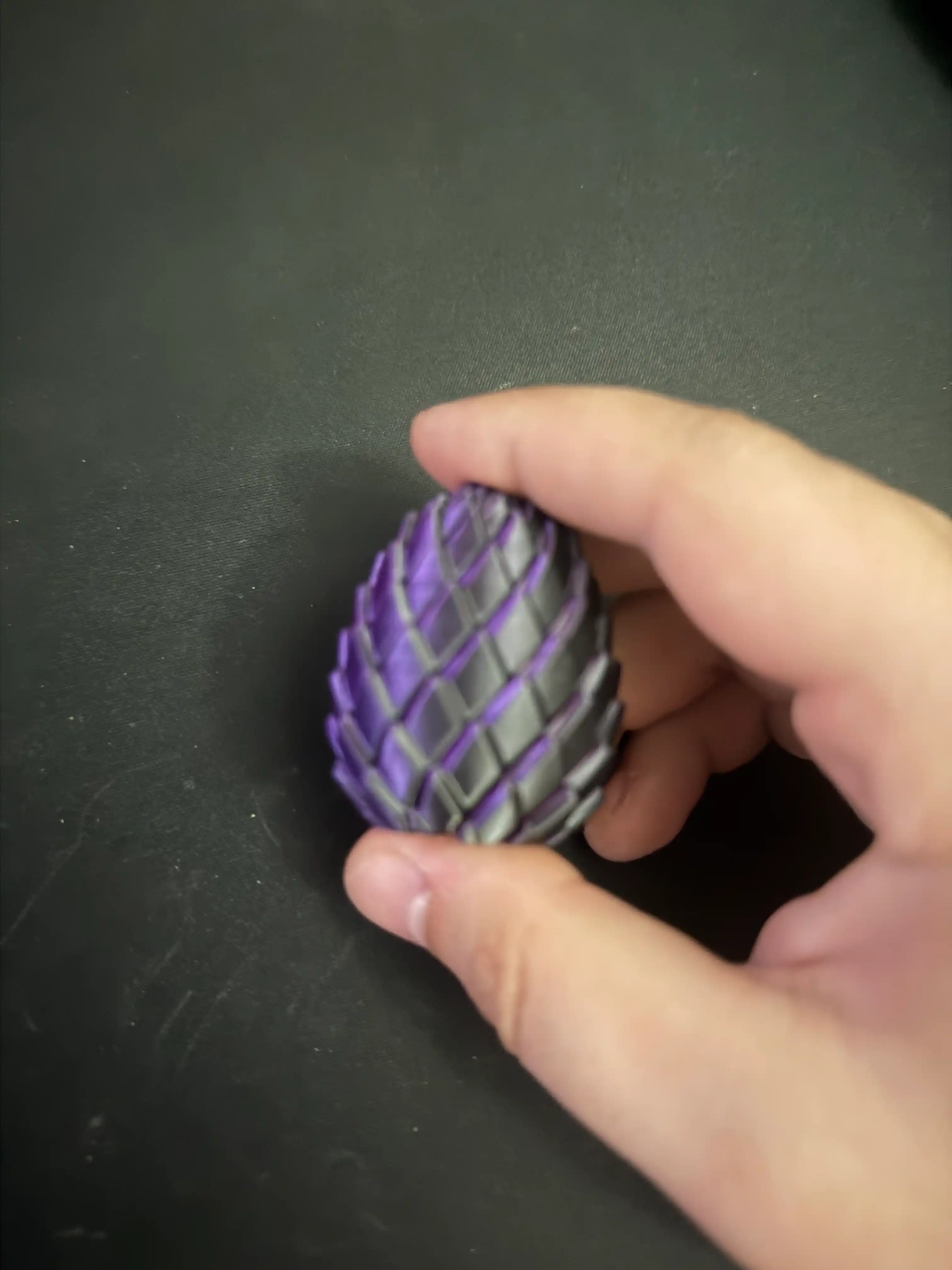 Kattalar va bolalar uchun 3D ajdarho tuxumi – antistress o‘yinchog‘i