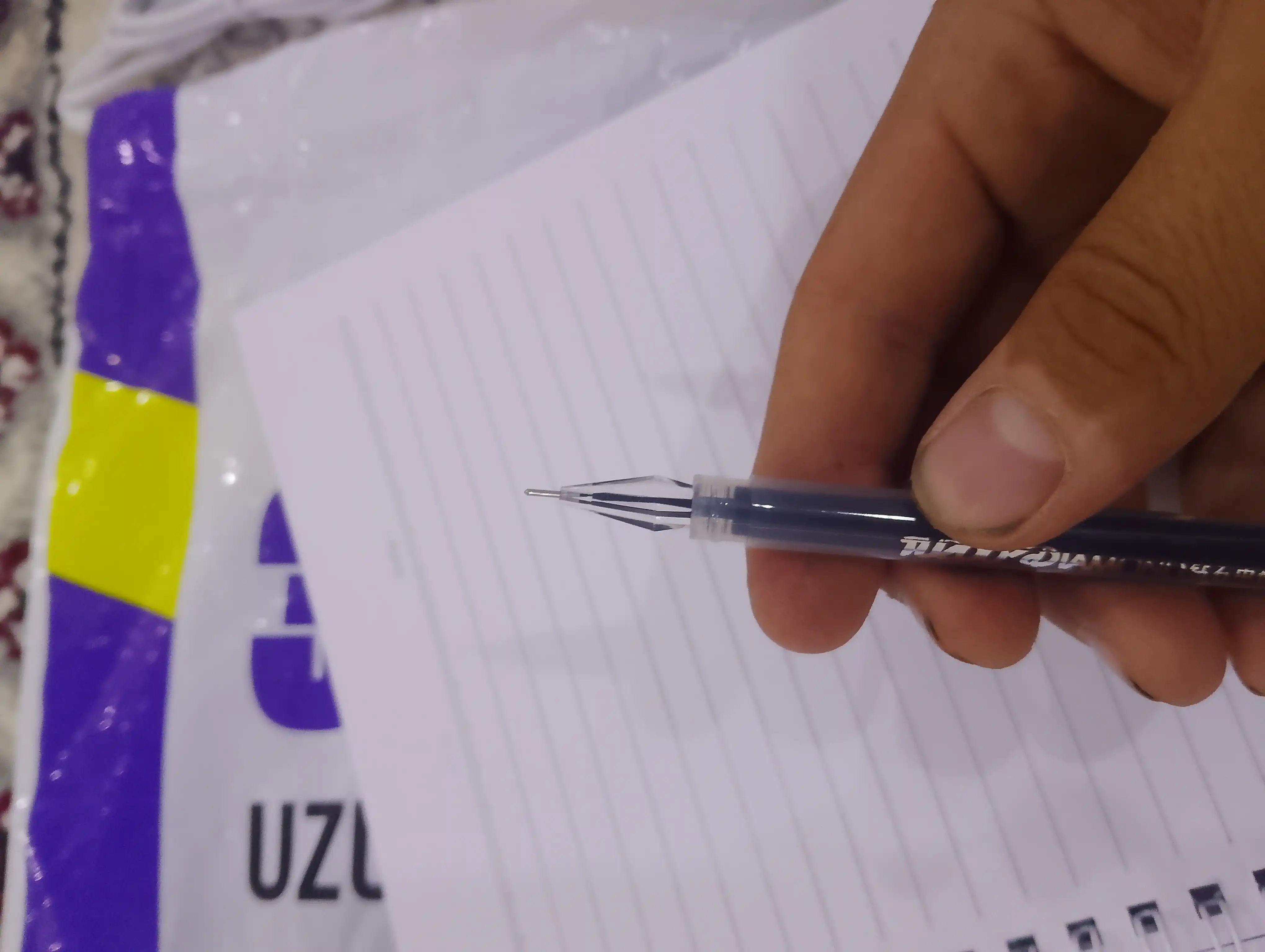 Gel oq, tilla, qora, kok ruchkalar, qora daftarlar uchun
