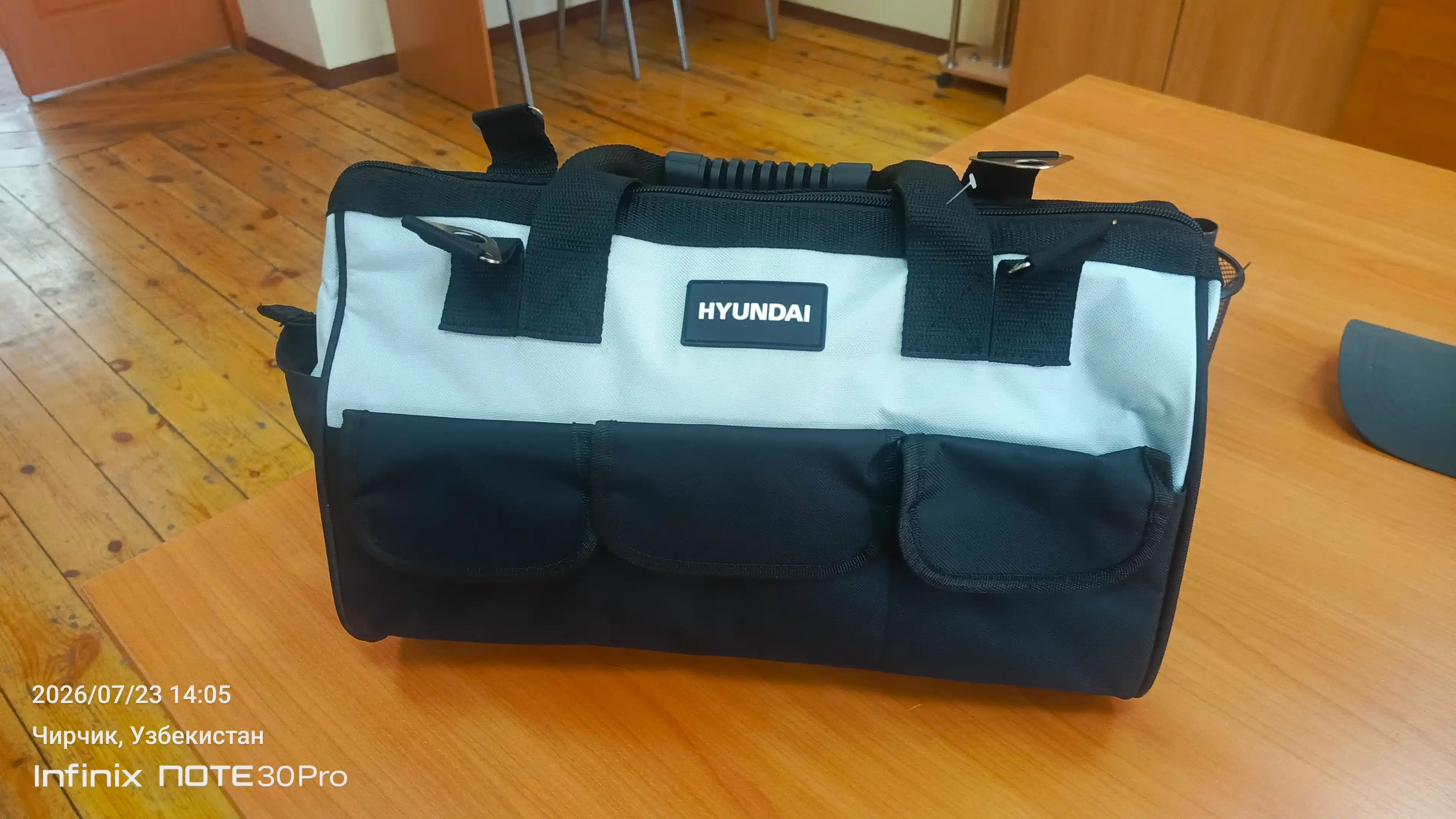 Ko‘p funksiyali asboblar to‘plami, sumkada (49/137 dona) HYUNDAI