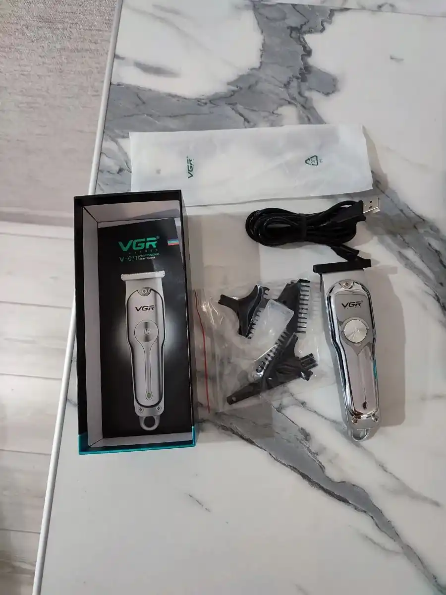 Soch va soqol olish uchun trimmer,professional soch olish mashinkasi VGR V-030,071
