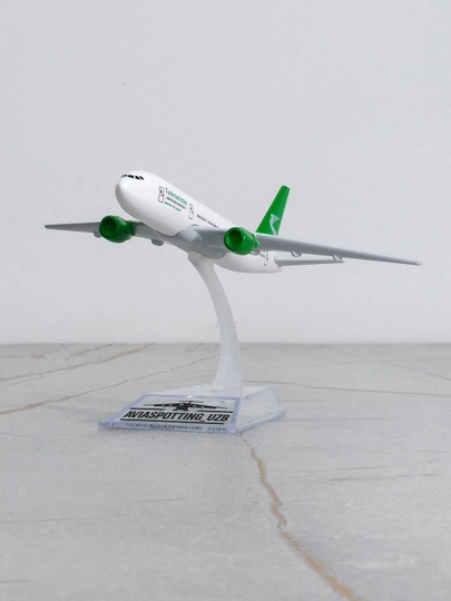 Boeing 777 samolyoti modeli, Turkmenistan Airlines aviakompaniyasi, 14 sm, metall+plastik - 