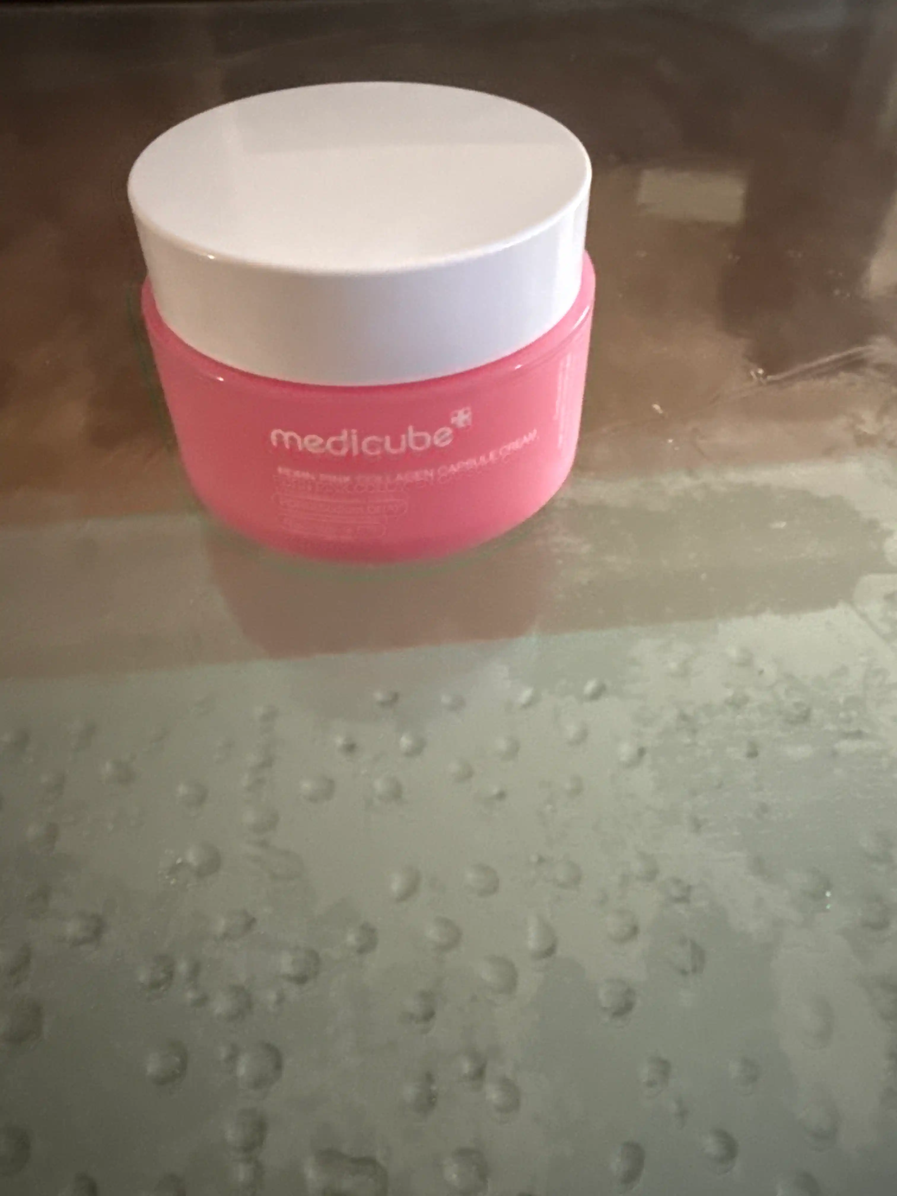 Medicube PDRN va peptidlar bilan mustahkamlovchi kapsulali krem PDRN Capsule Cream