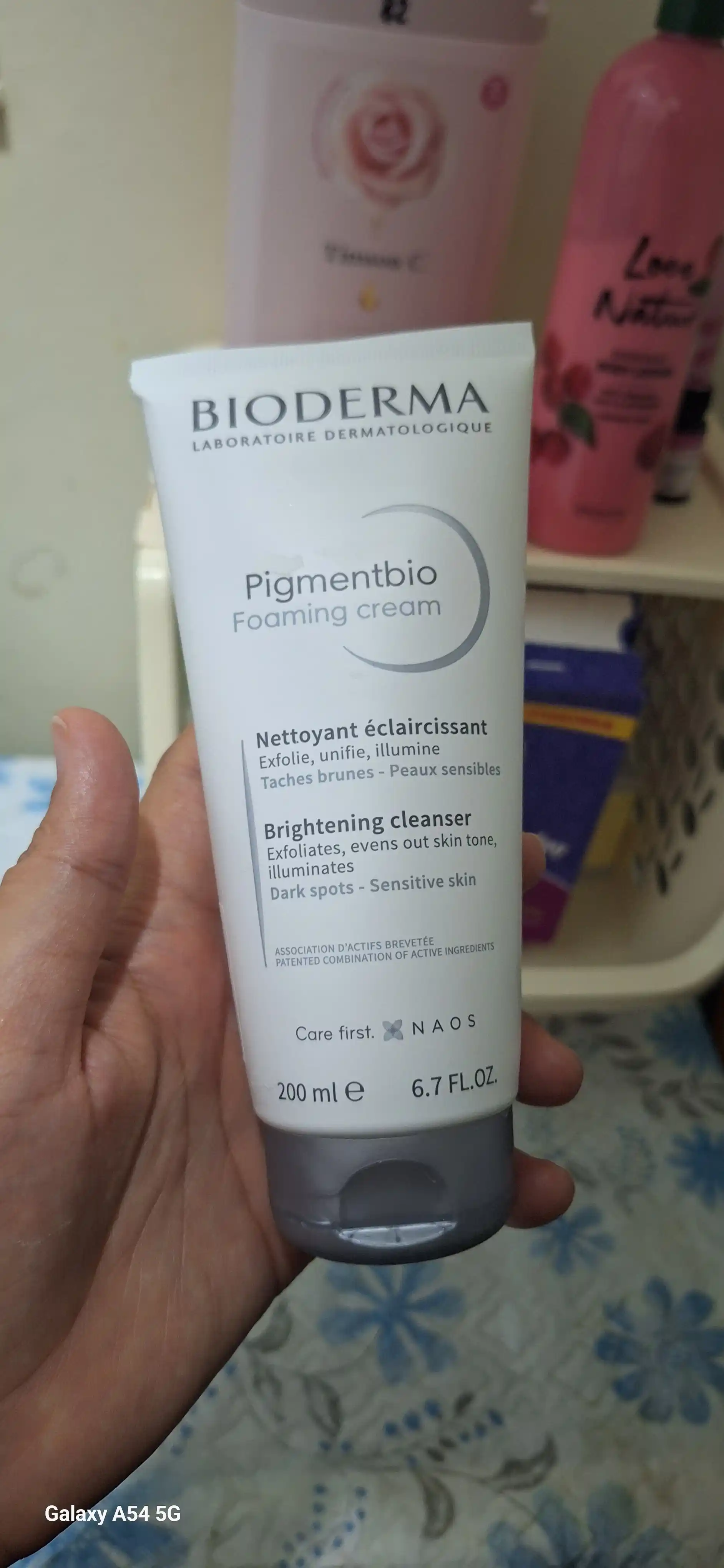 Pigmentbio teri pigmentatsiyasiga qarshi tiniqlashtiruvchi tozalovchi krem, 200 ml