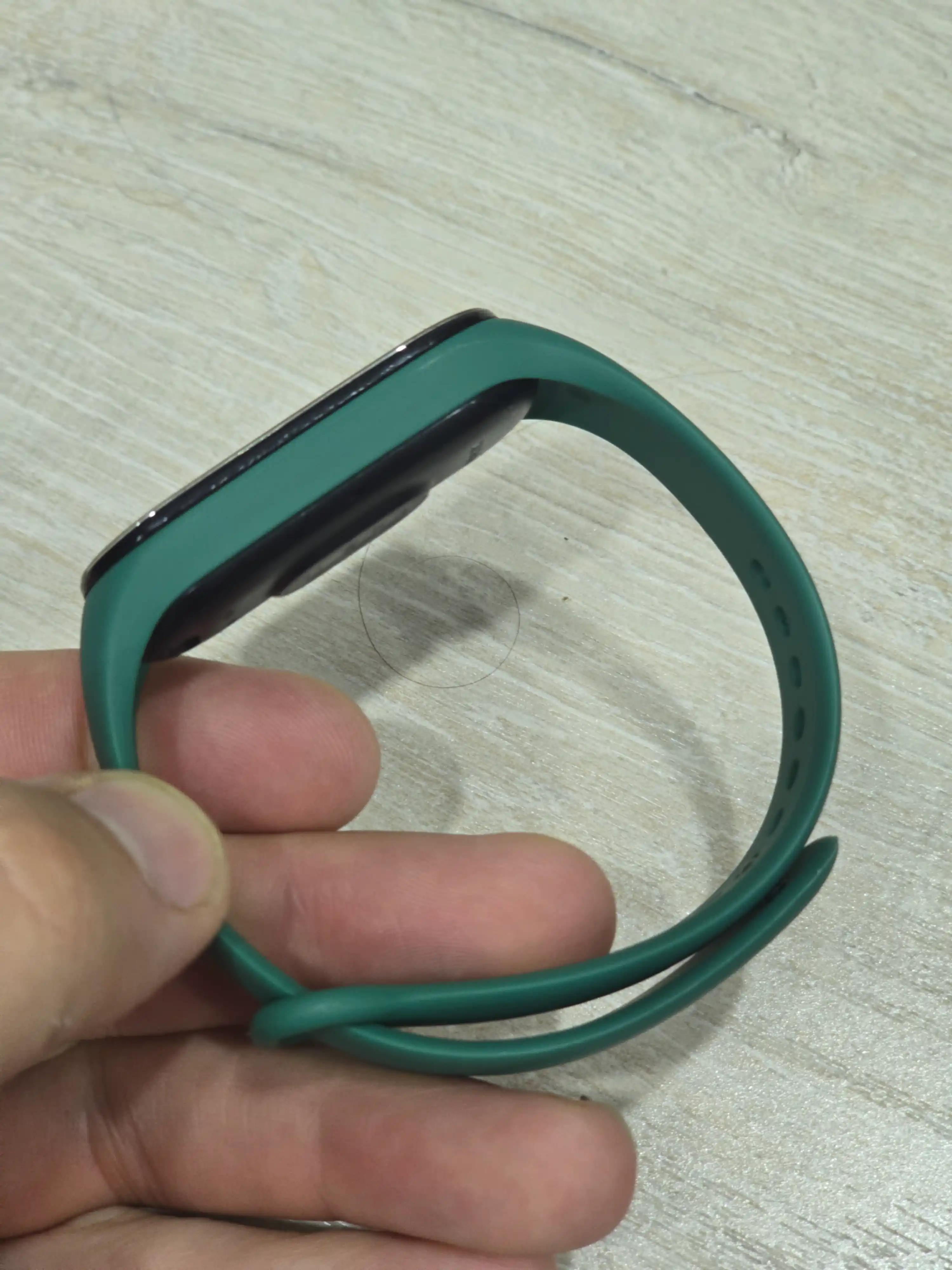 Xiaomi Mi Band 5, 6, 7 uchun silikon tasma