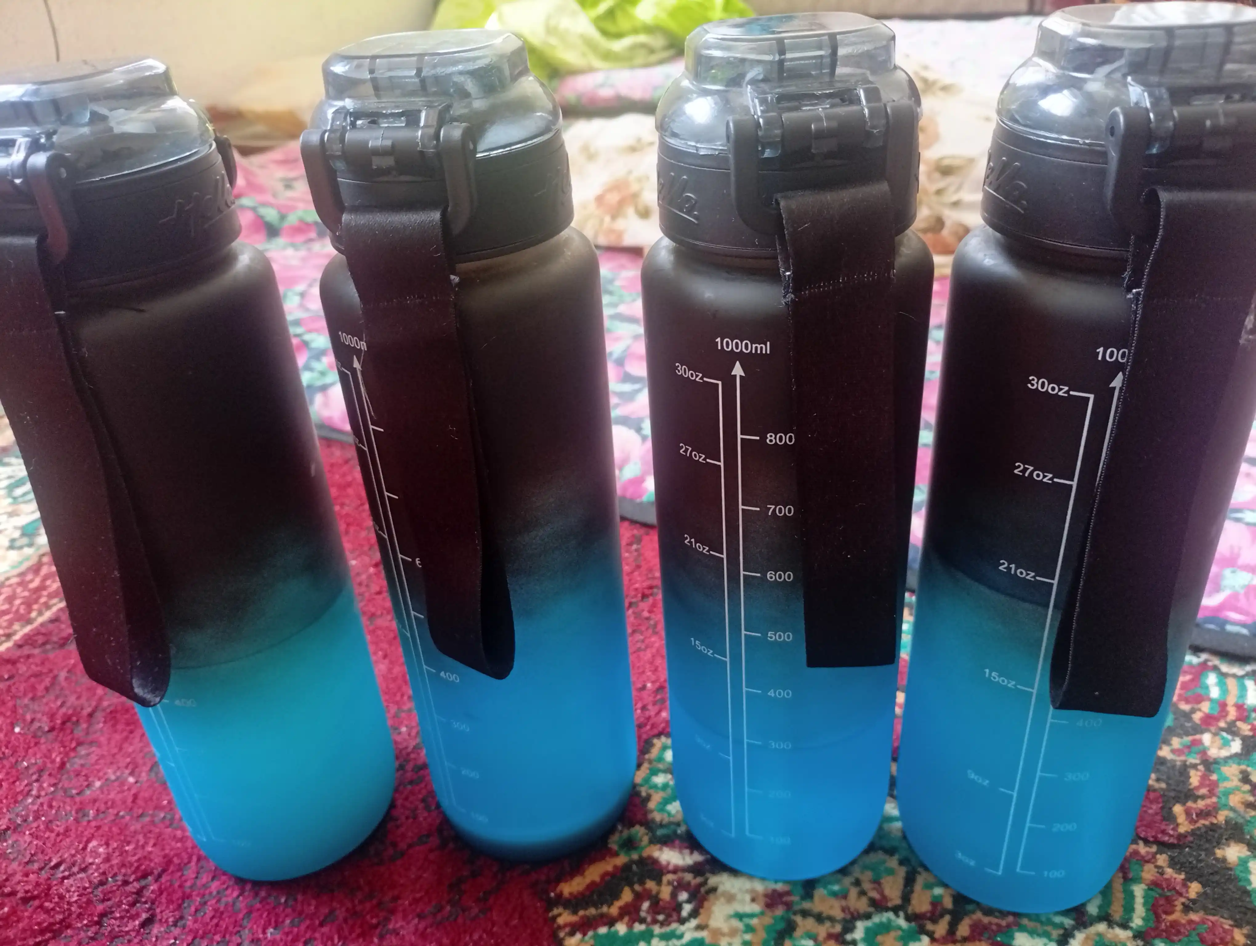 Suv idish, sheyker, fitnes uchun mo'ljallangan sport suv idishi, butilkalar,  1000 ml