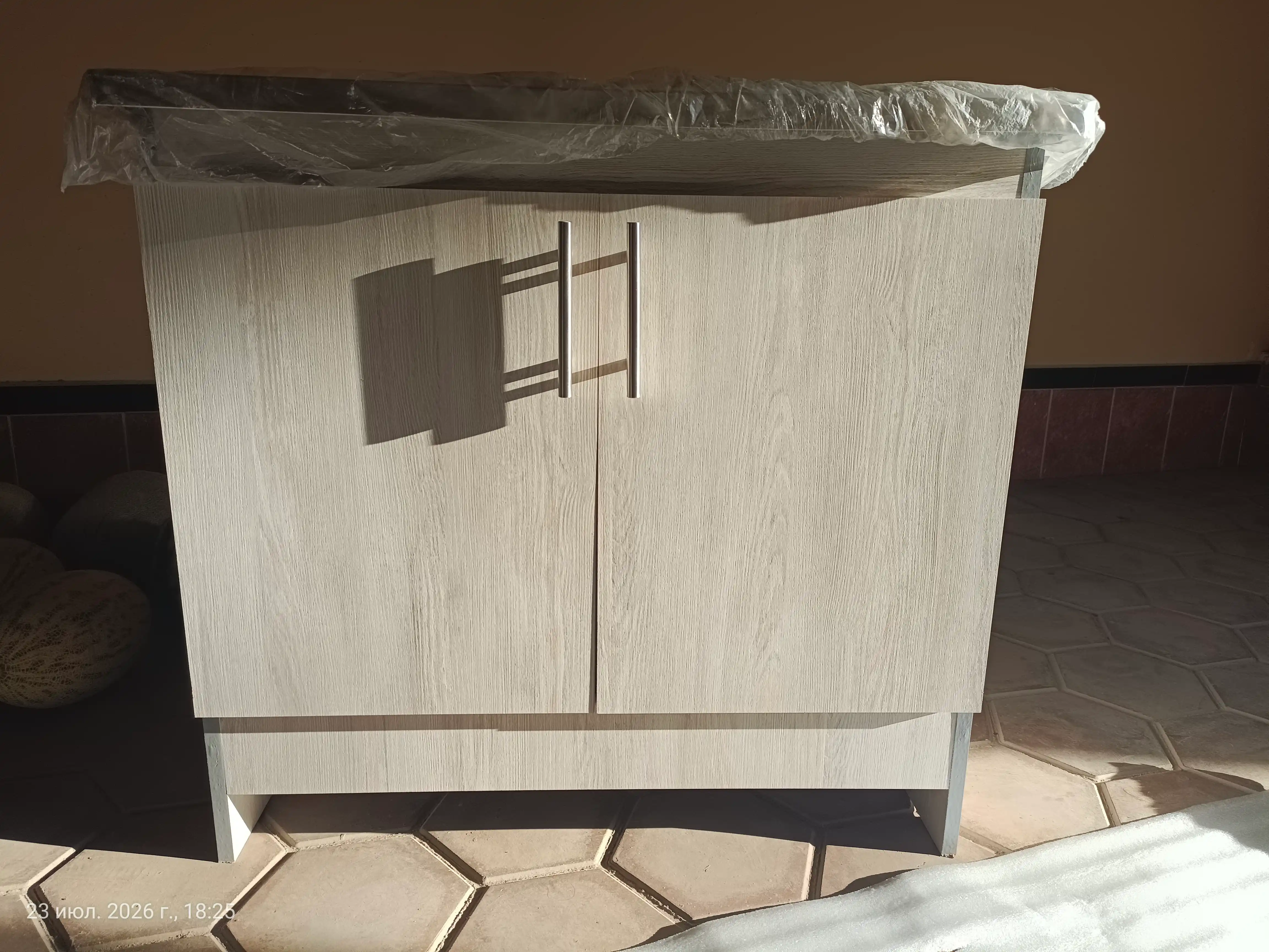 Мойка с тумбой 80x60 см, кухонная модель удобная и практичная
