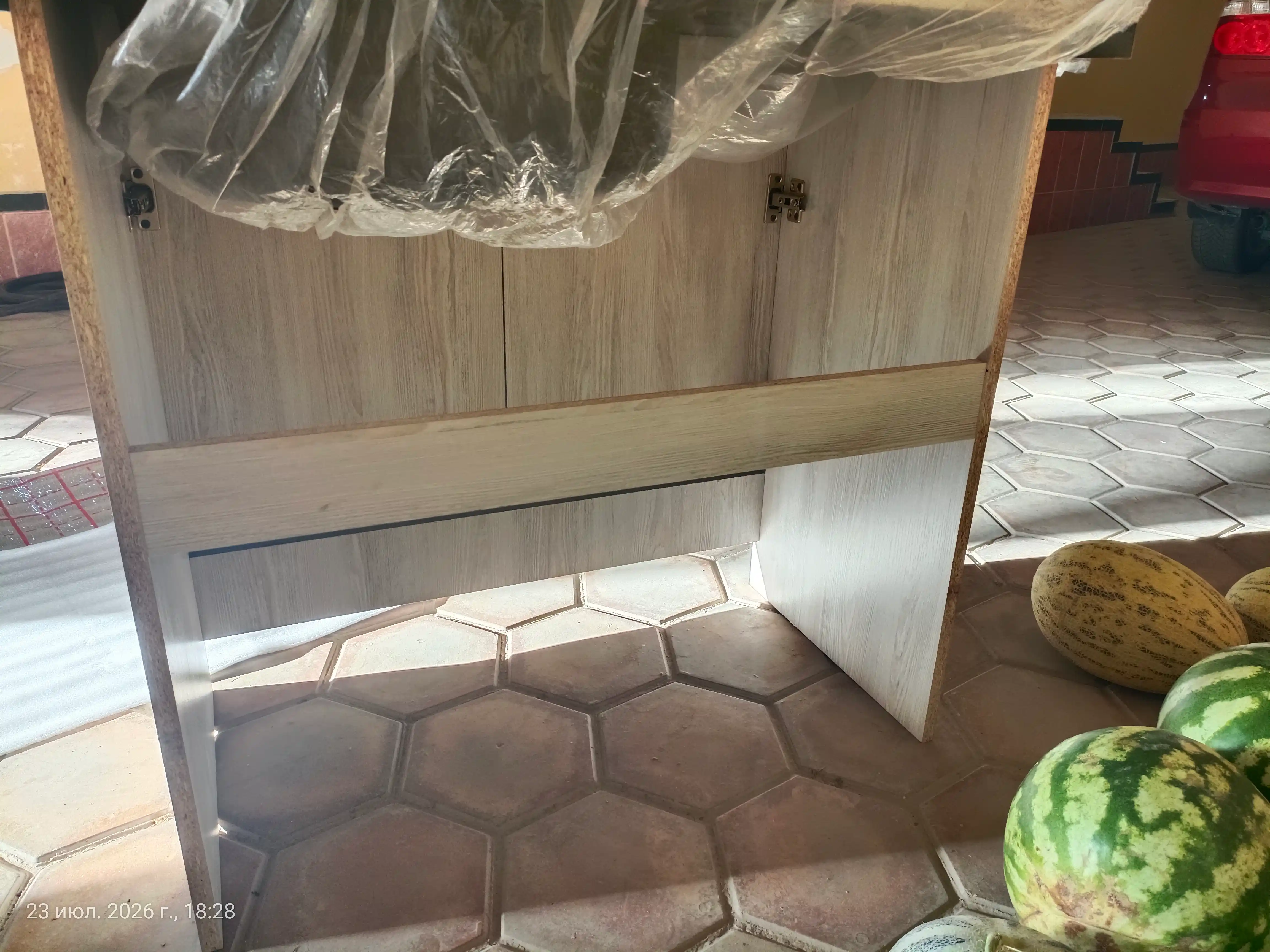 Мойка с тумбой 80x60 см, кухонная модель удобная и практичная