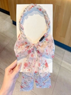 Розовый