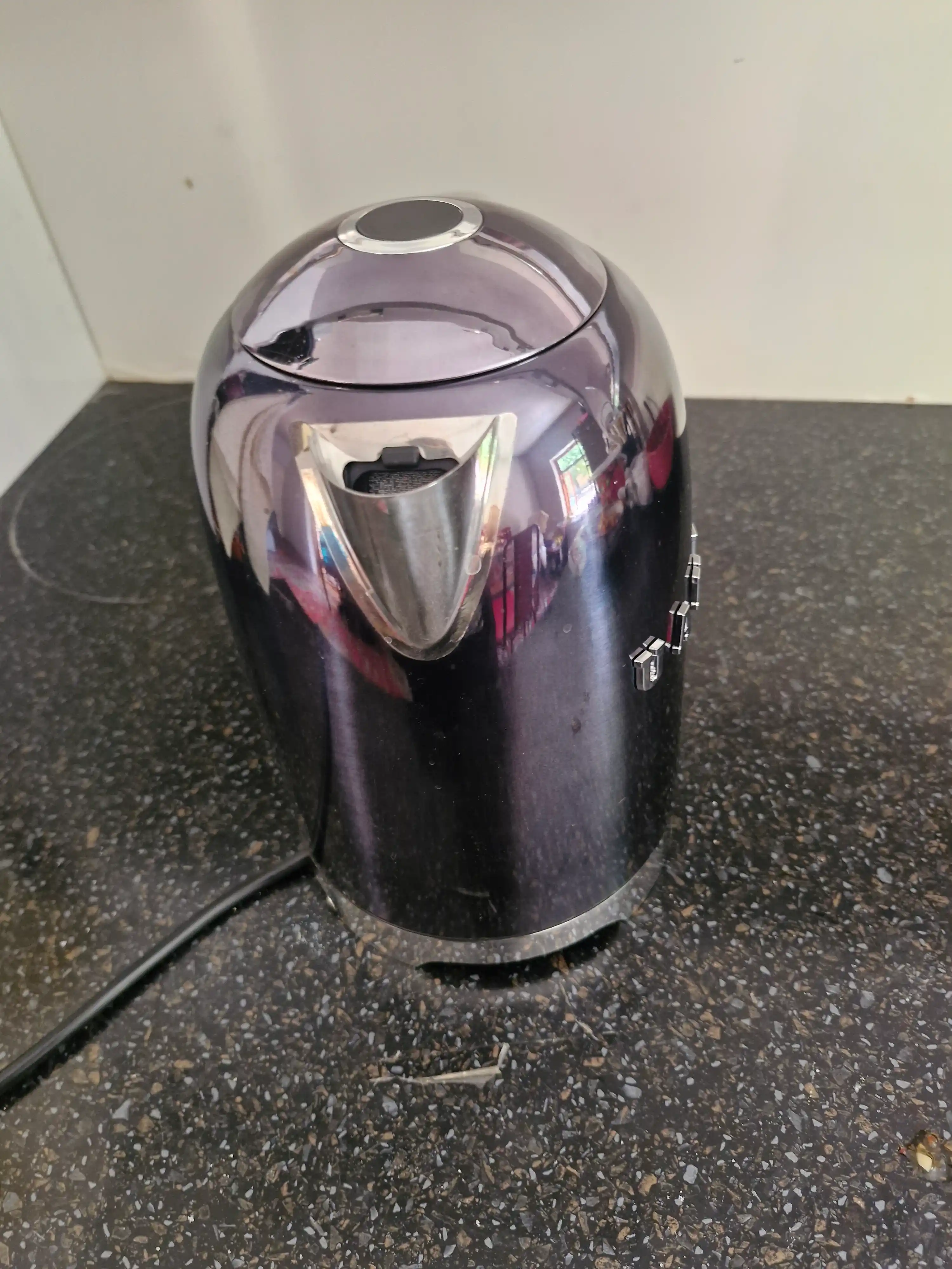 Elektr choynak UAKEEN, 2 litr, 2200 W