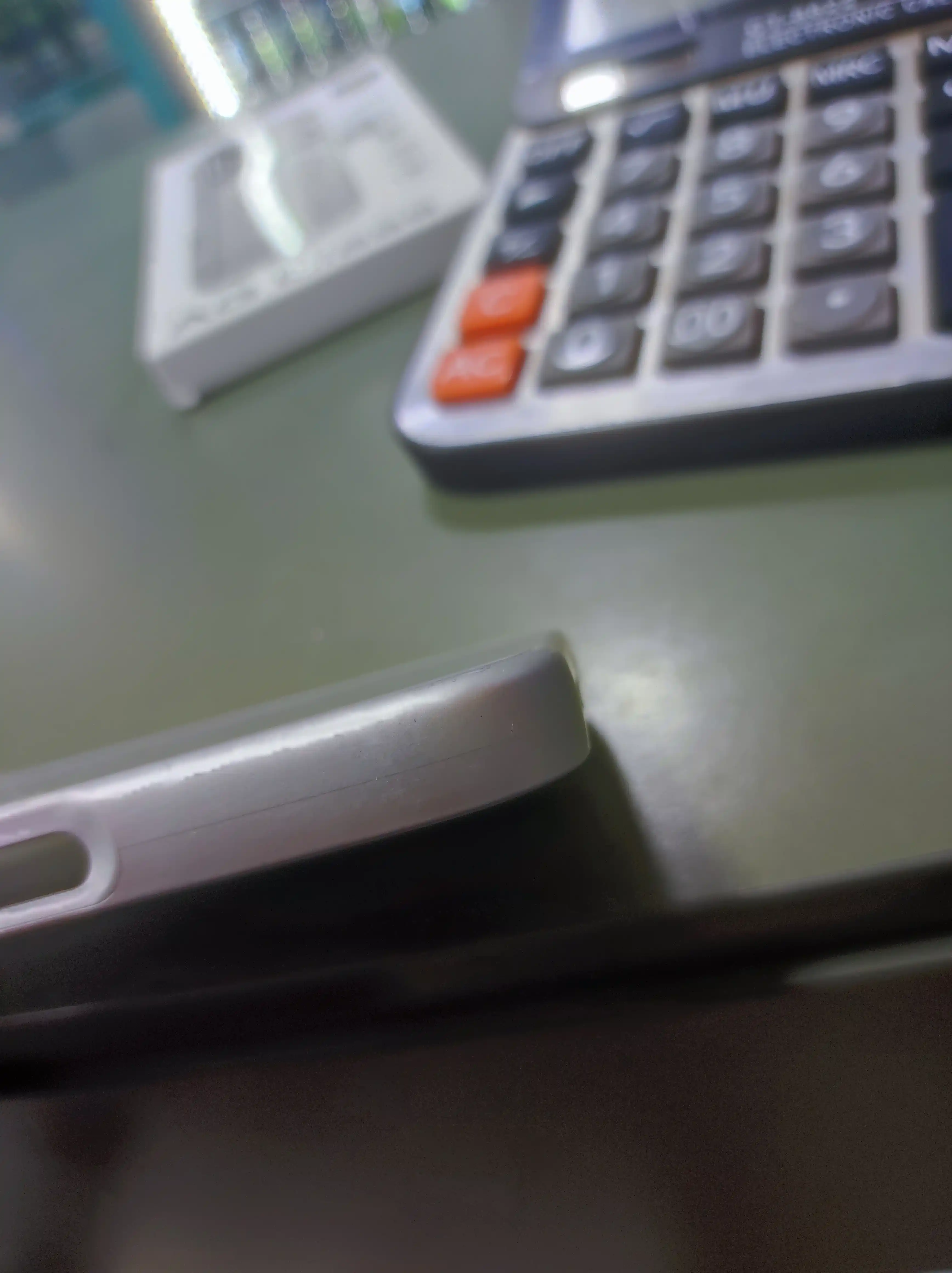 iPhone 17 uslubidagi 11,12,13,14,15,16,17, PRO, PROMAX uchun g'iloflar
