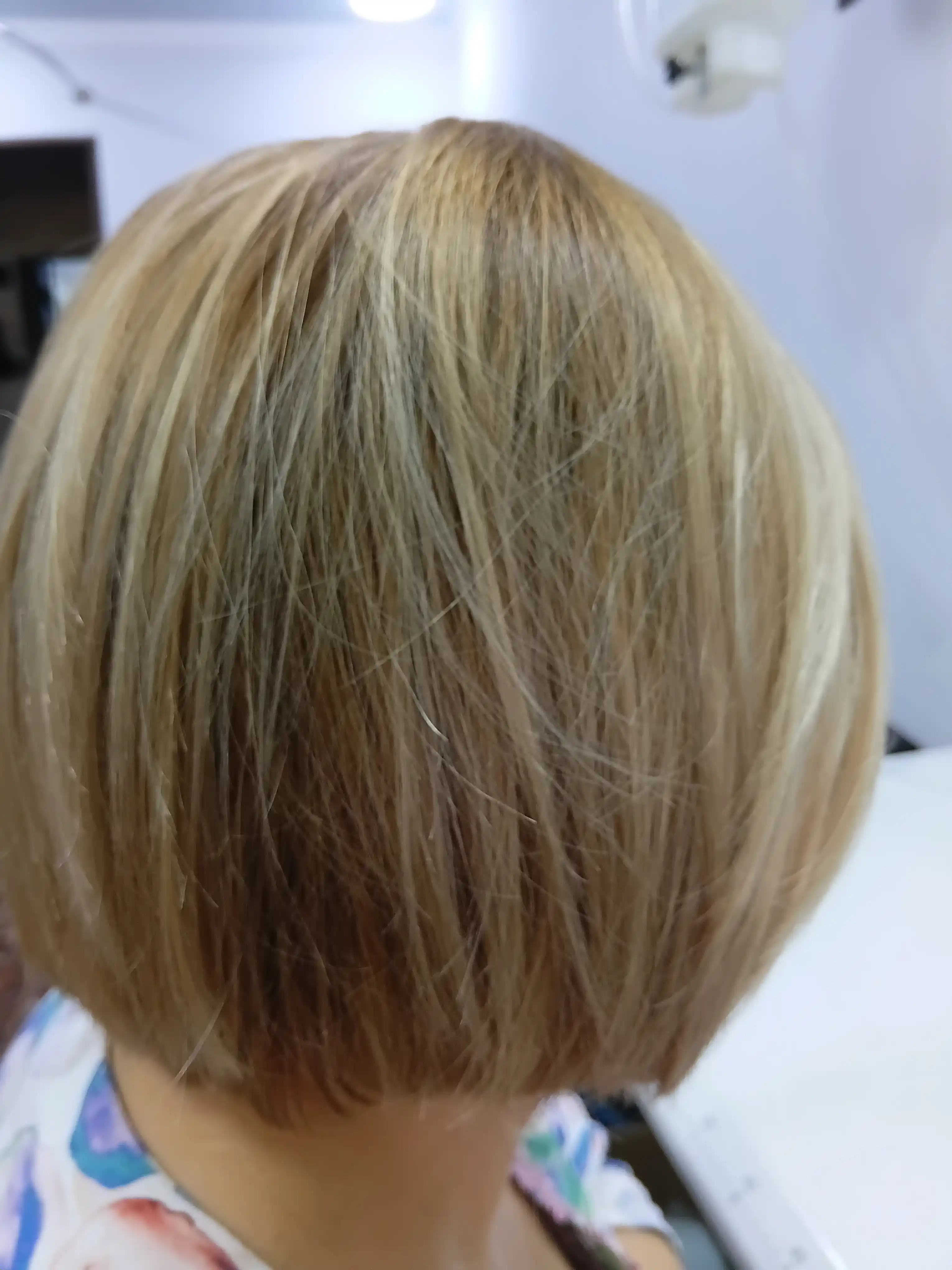 Garnier "Color Naturals" chidamli to‘yimli soch kremi bo‘yog‘i, 8.1 qumli ber tusi