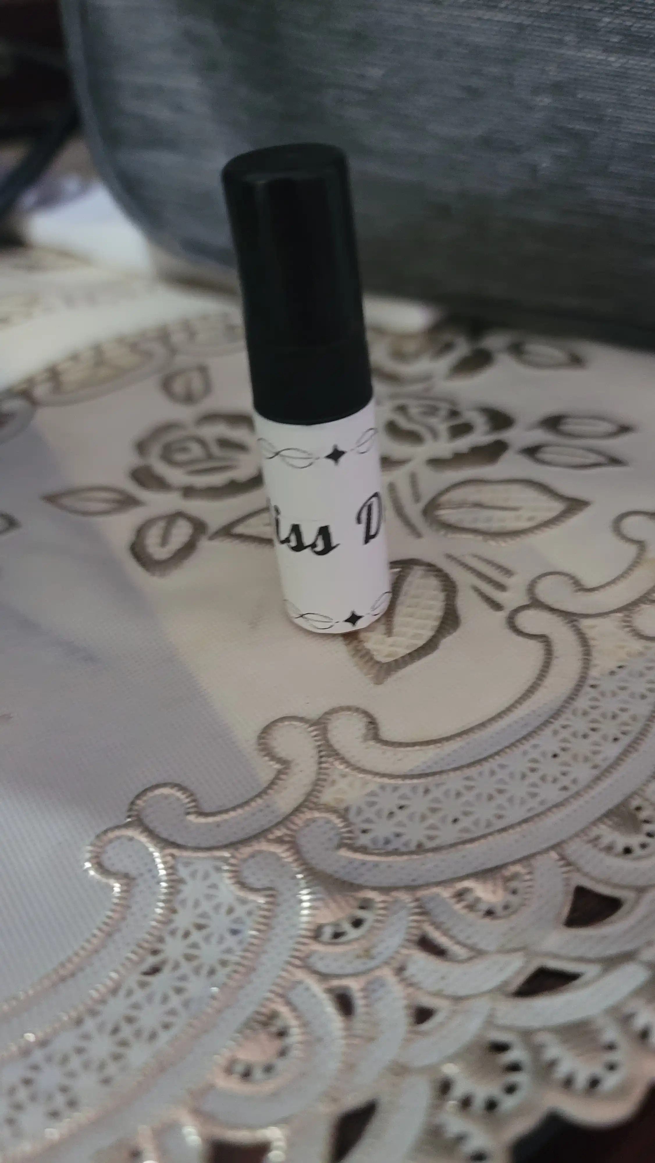 Miss Dior - nafislik, romantika va ayollik timsoli