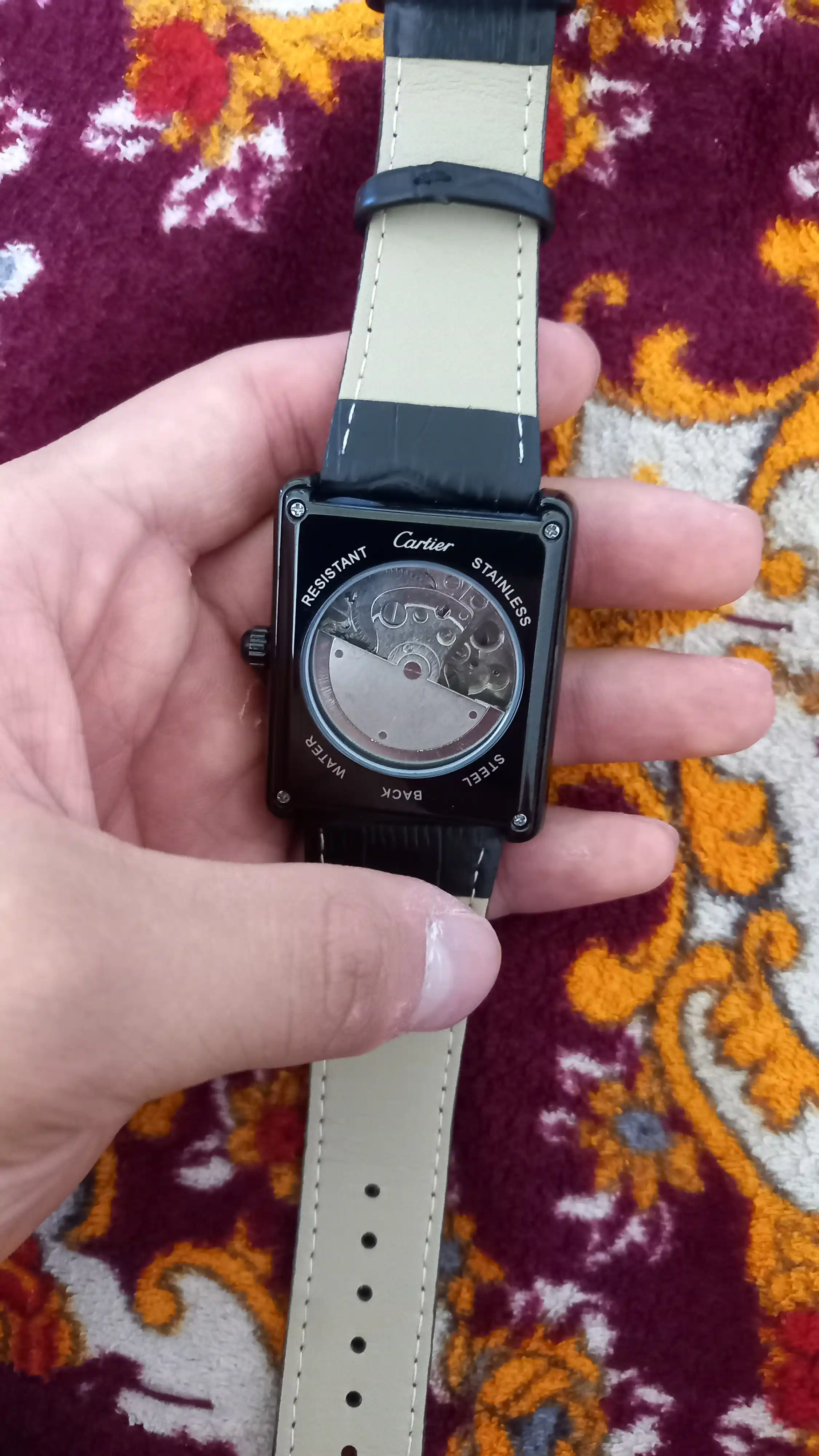 Cartier Tank MS mexanik soati, eko-charm kamar, kun va tun funksiyasi