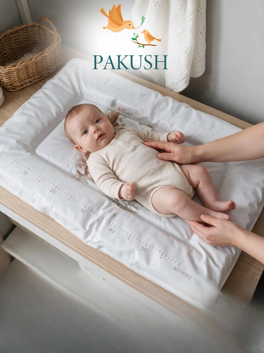 Chaqaloqlar uchun kiyintirish va pampers almashtirish mati,