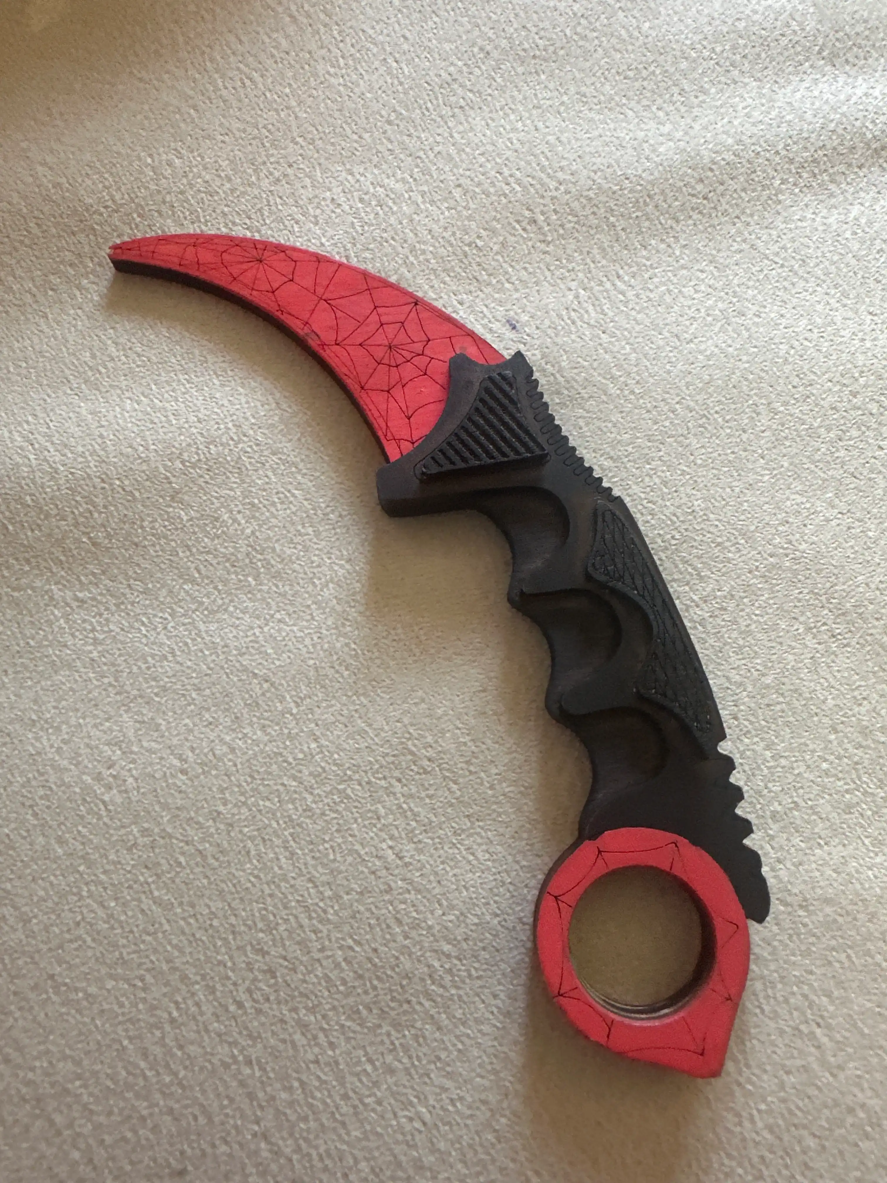 Pichoq kerambit faneradan