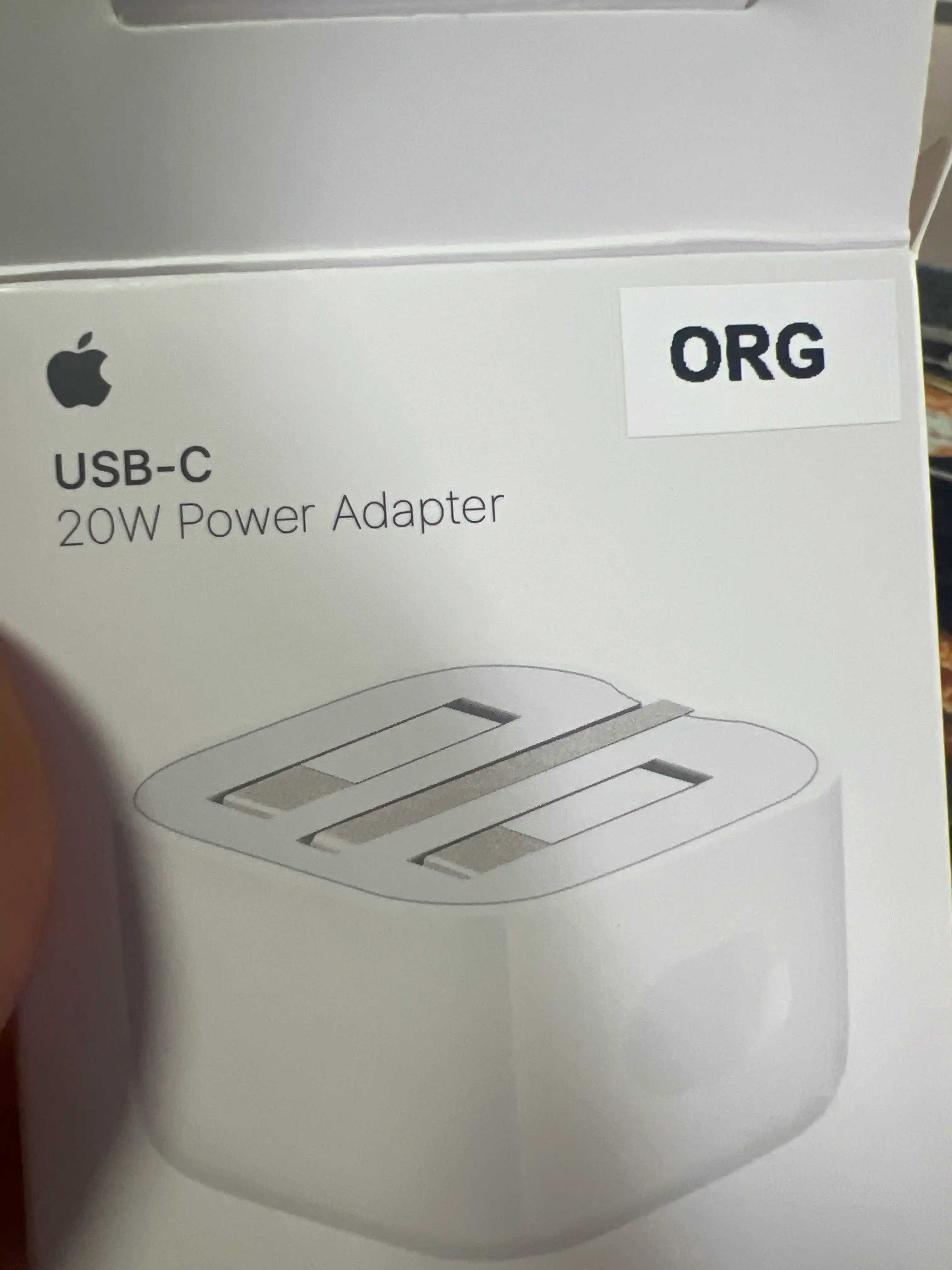 Зарядка для Айфона адаптер USB-C 20ват — быстрая зарядка для моделей iPhone 13,14,15,16,17
